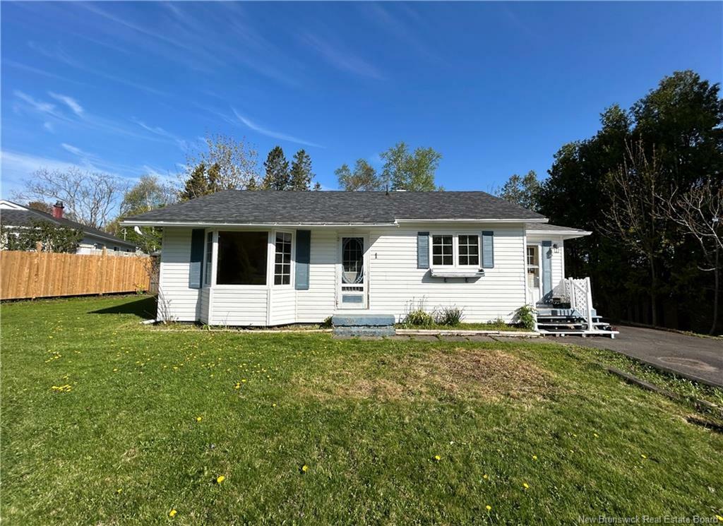1 Robin Drive  Fredericton NB E3C 1K6 photo