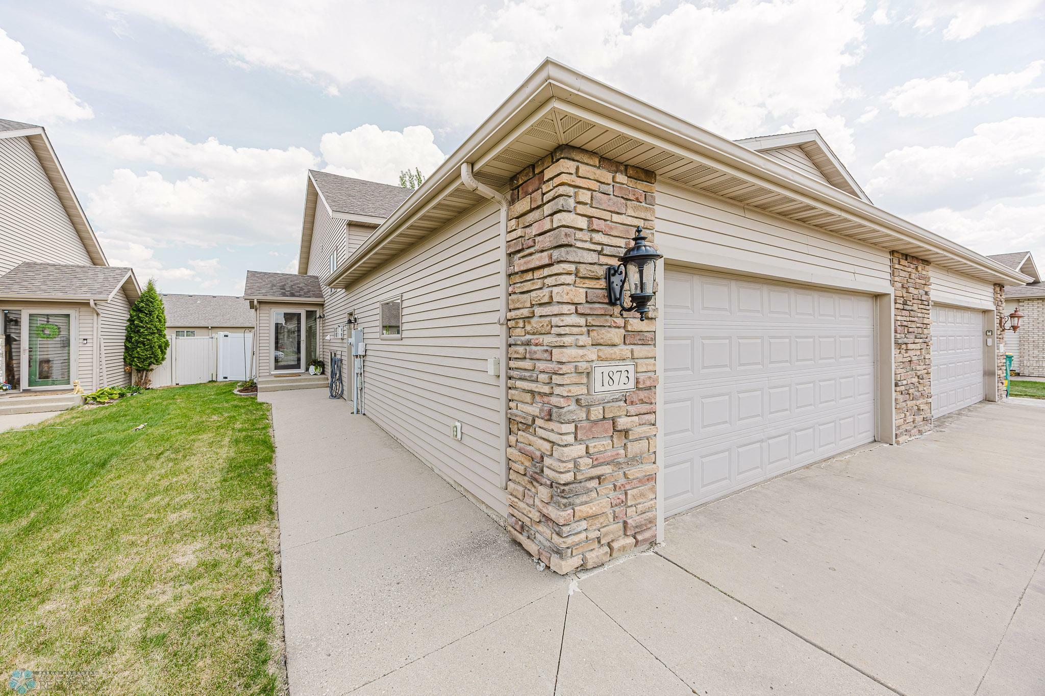 Property Photo: 1873 6th Street W ND 58078