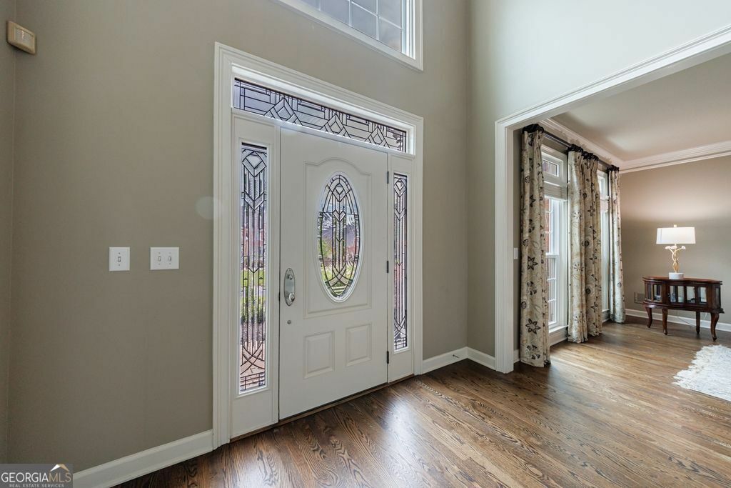 Property Photo: 10830 Carrara Cove GA 30022