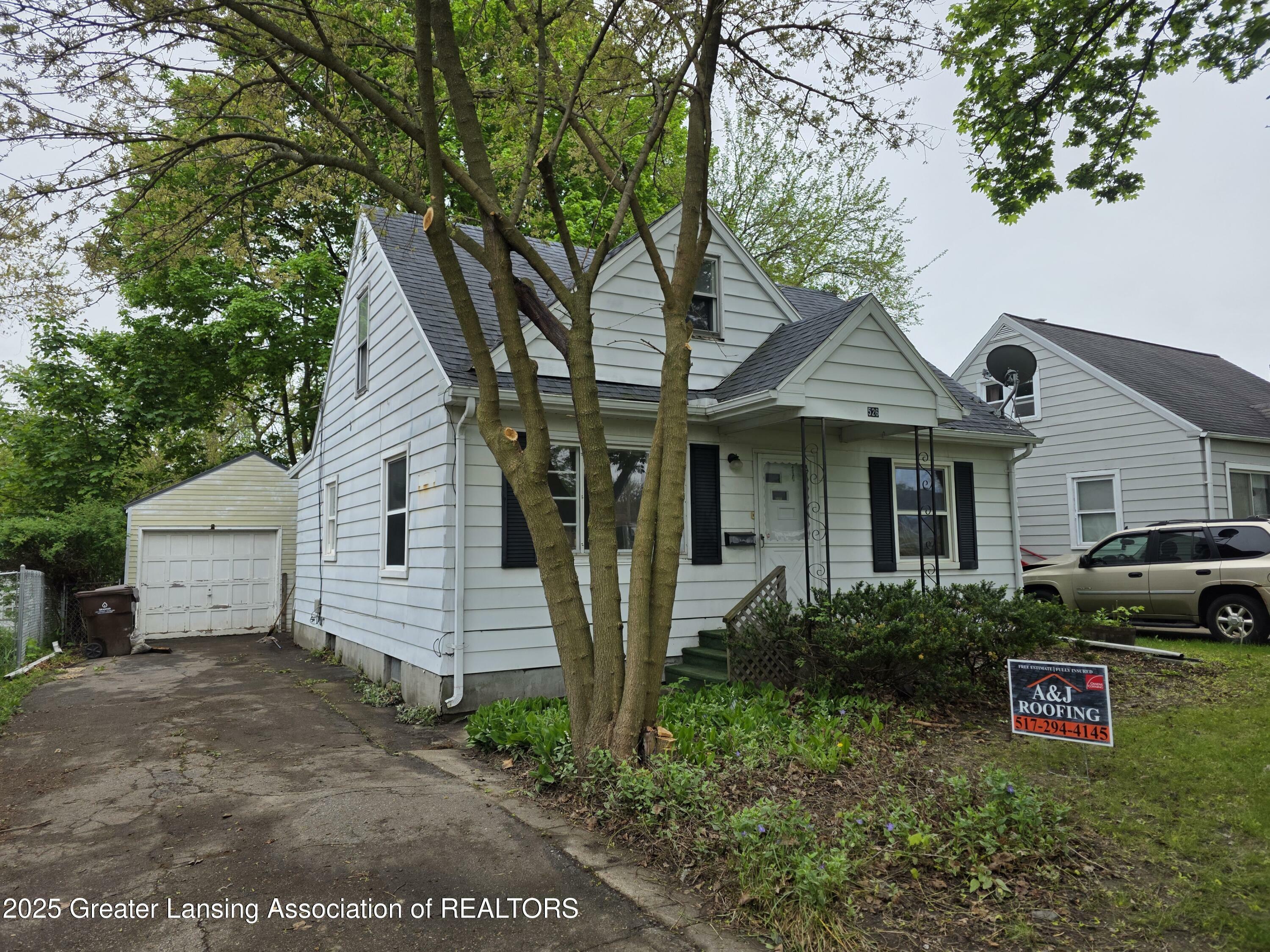 526 Fenton Street  Lansing MI 48910 photo