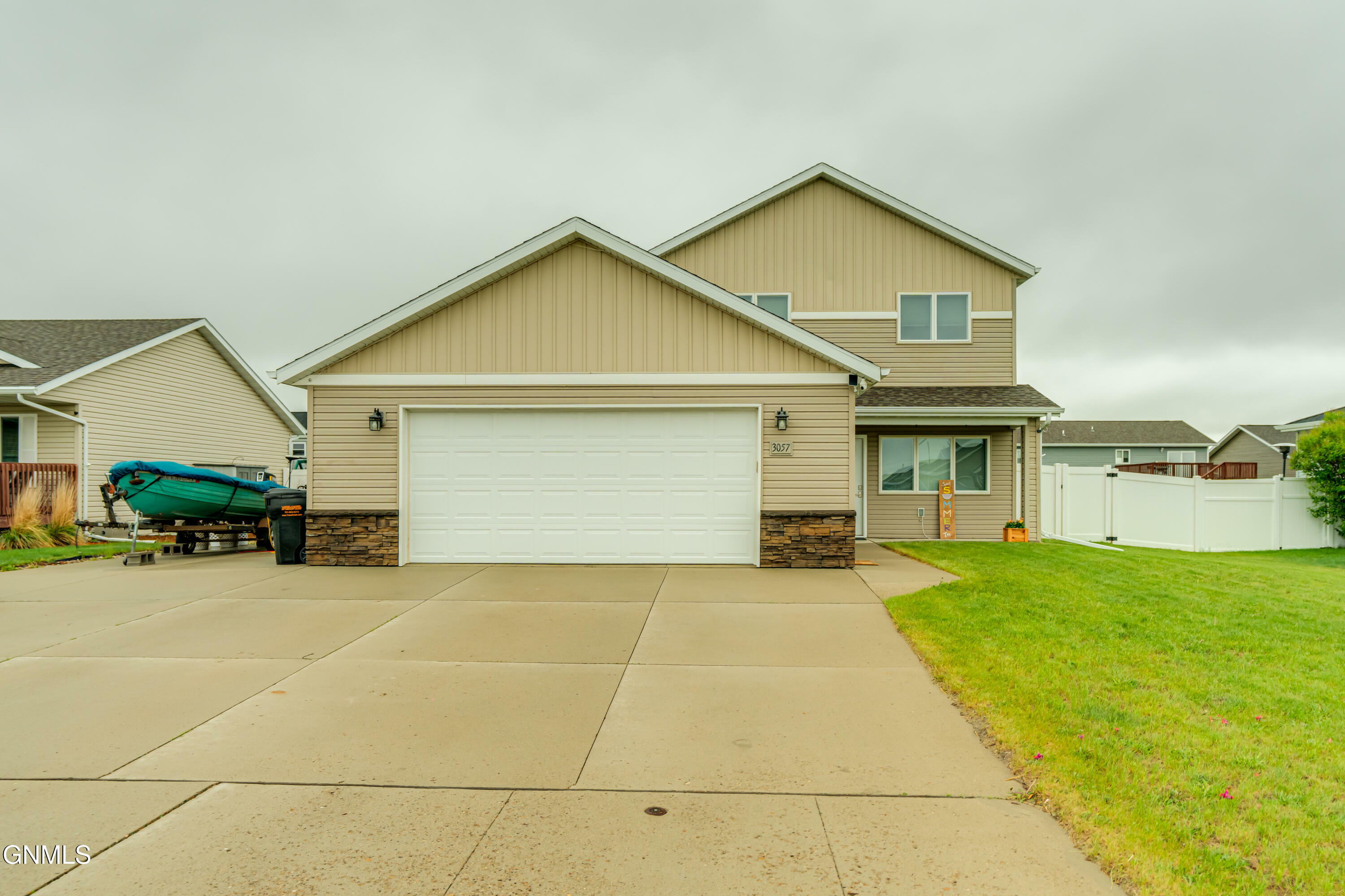 Property Photo: 3057 Whitlow Street ND 58504