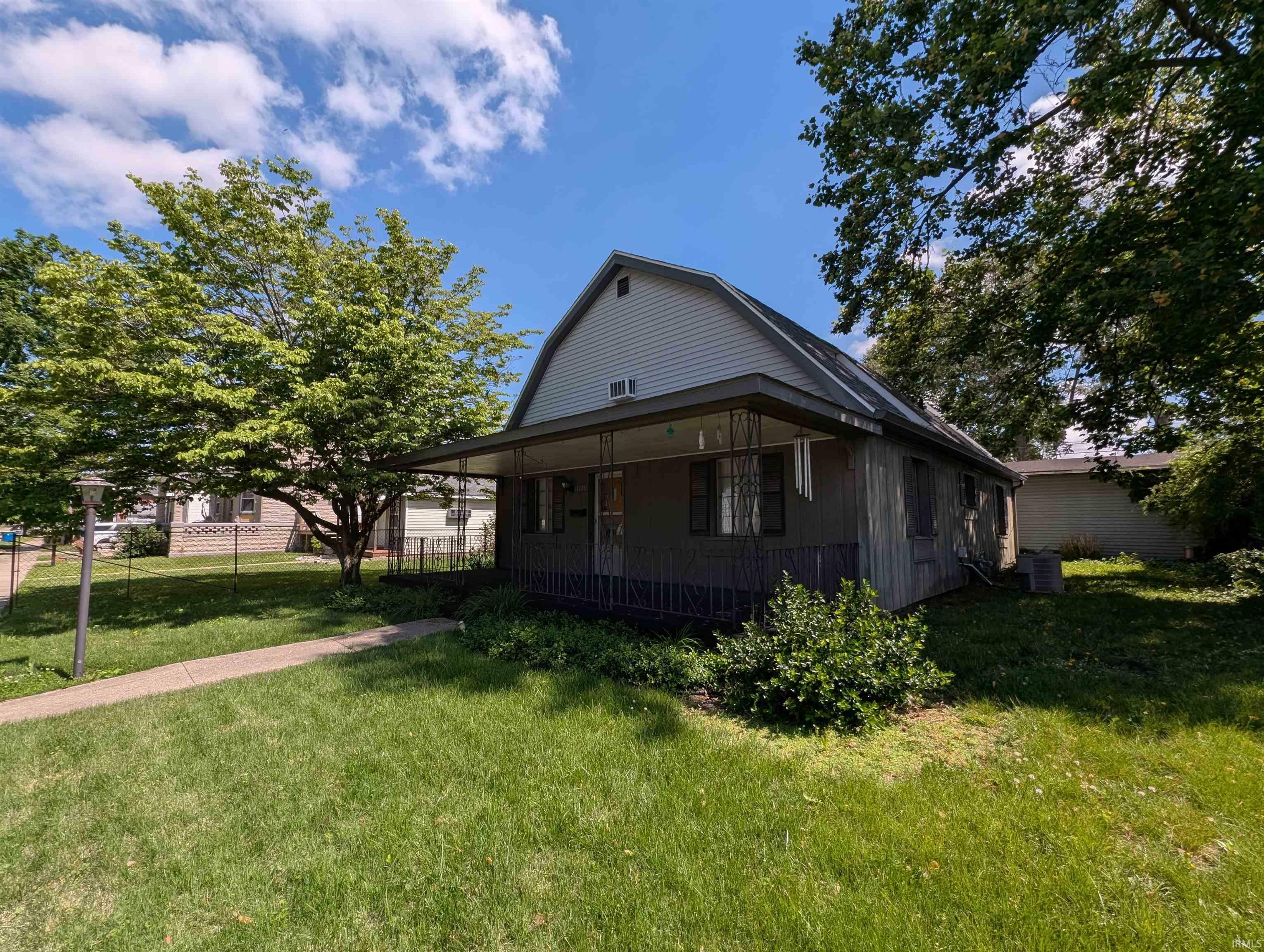 1136 Broadway Street  Vincennes IN 47591 photo