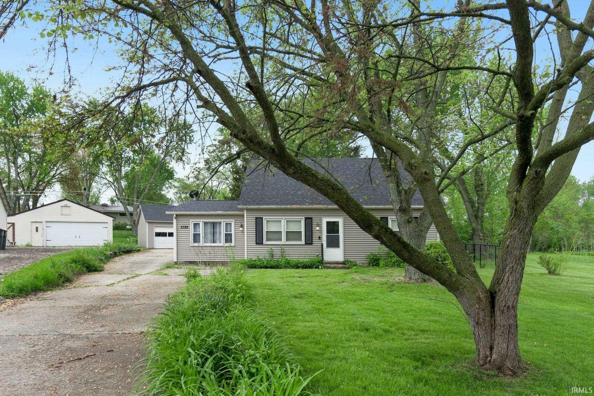 Property Photo: 5325 Crandon Lane IN 46804-5805