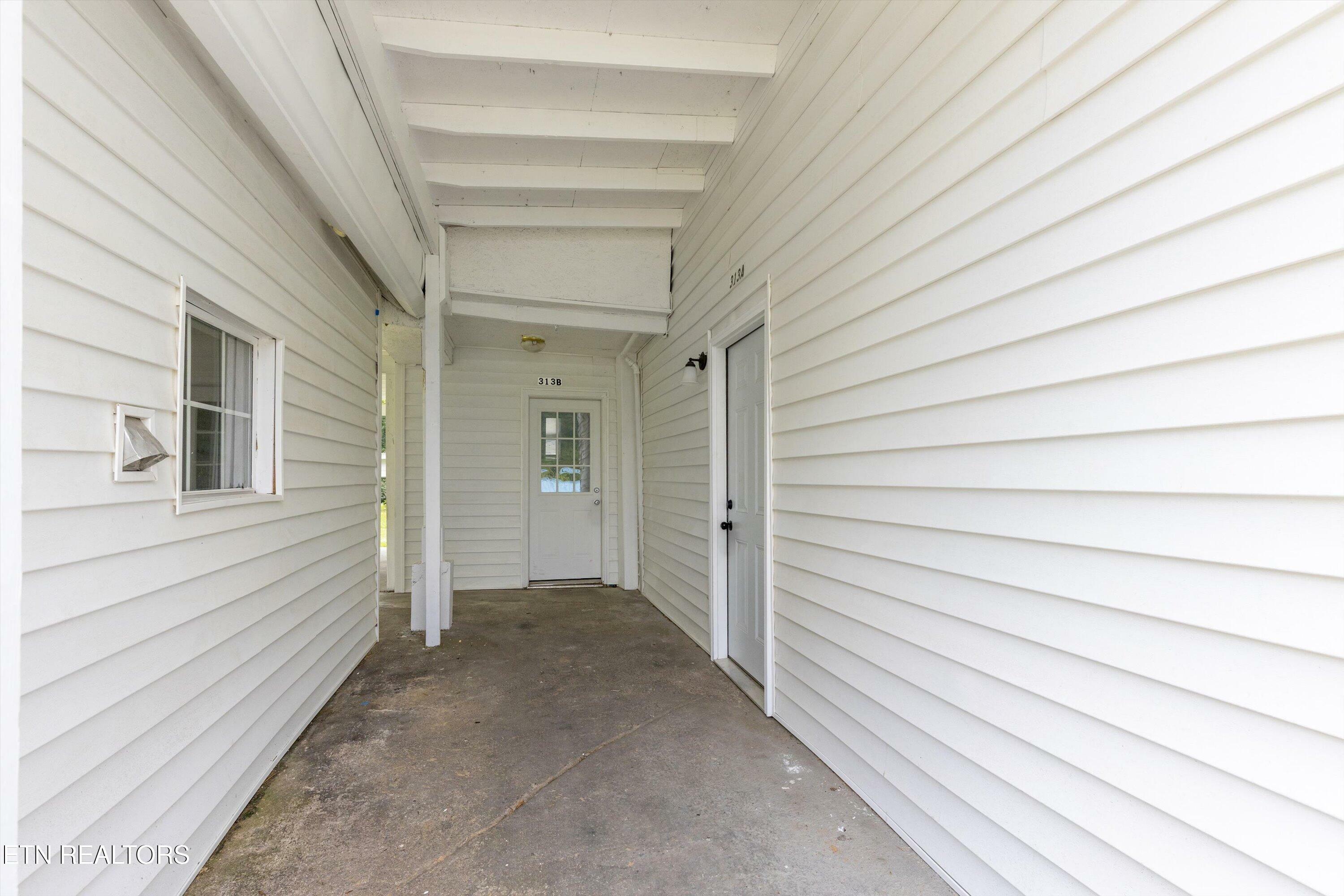 Property Photo: 313 W Spring St TN 37840