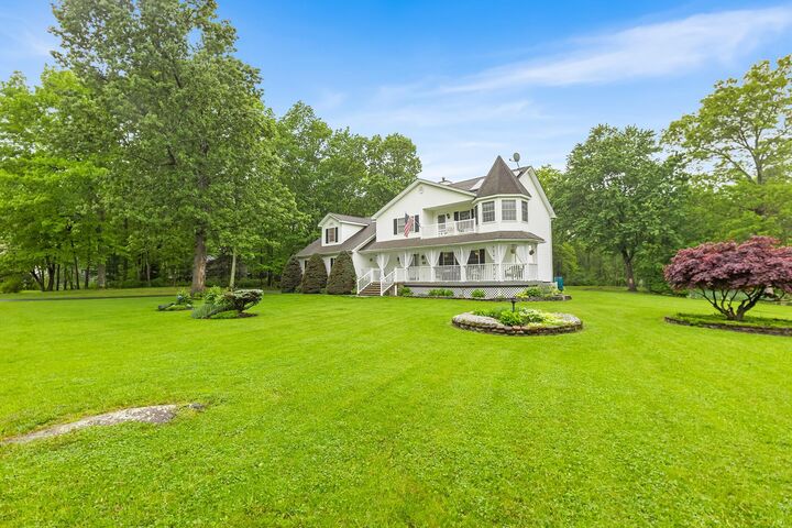 Property Photo: 6 Sloan Court NY 12589