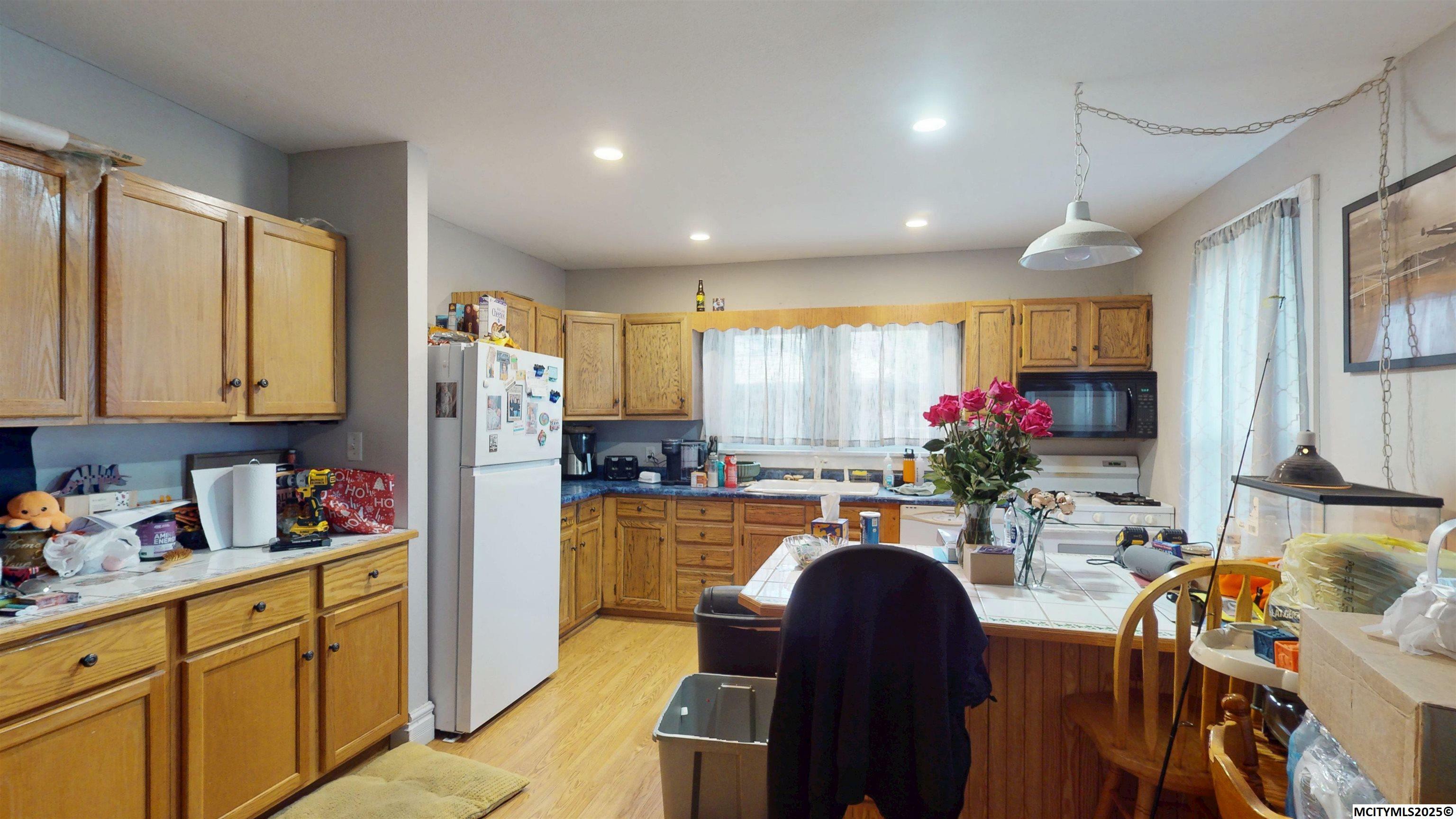 Property Photo: 12 N Gaylord IA 50458