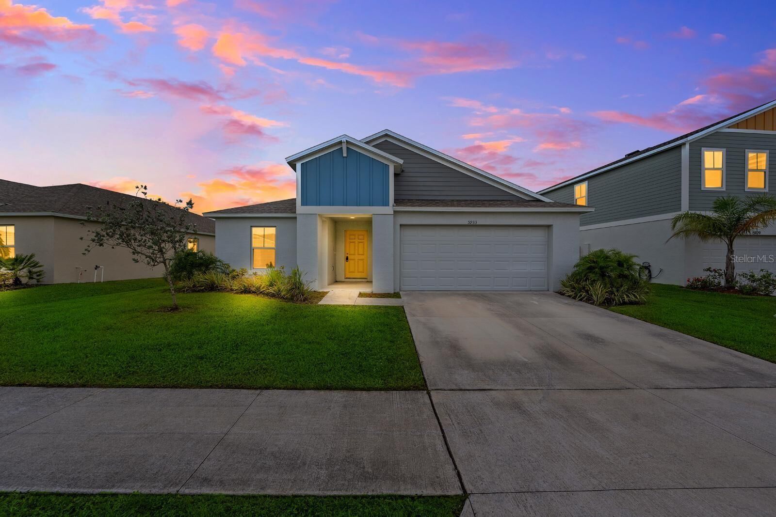 Property Photo: 5933 Slate Rock Drive FL 33811