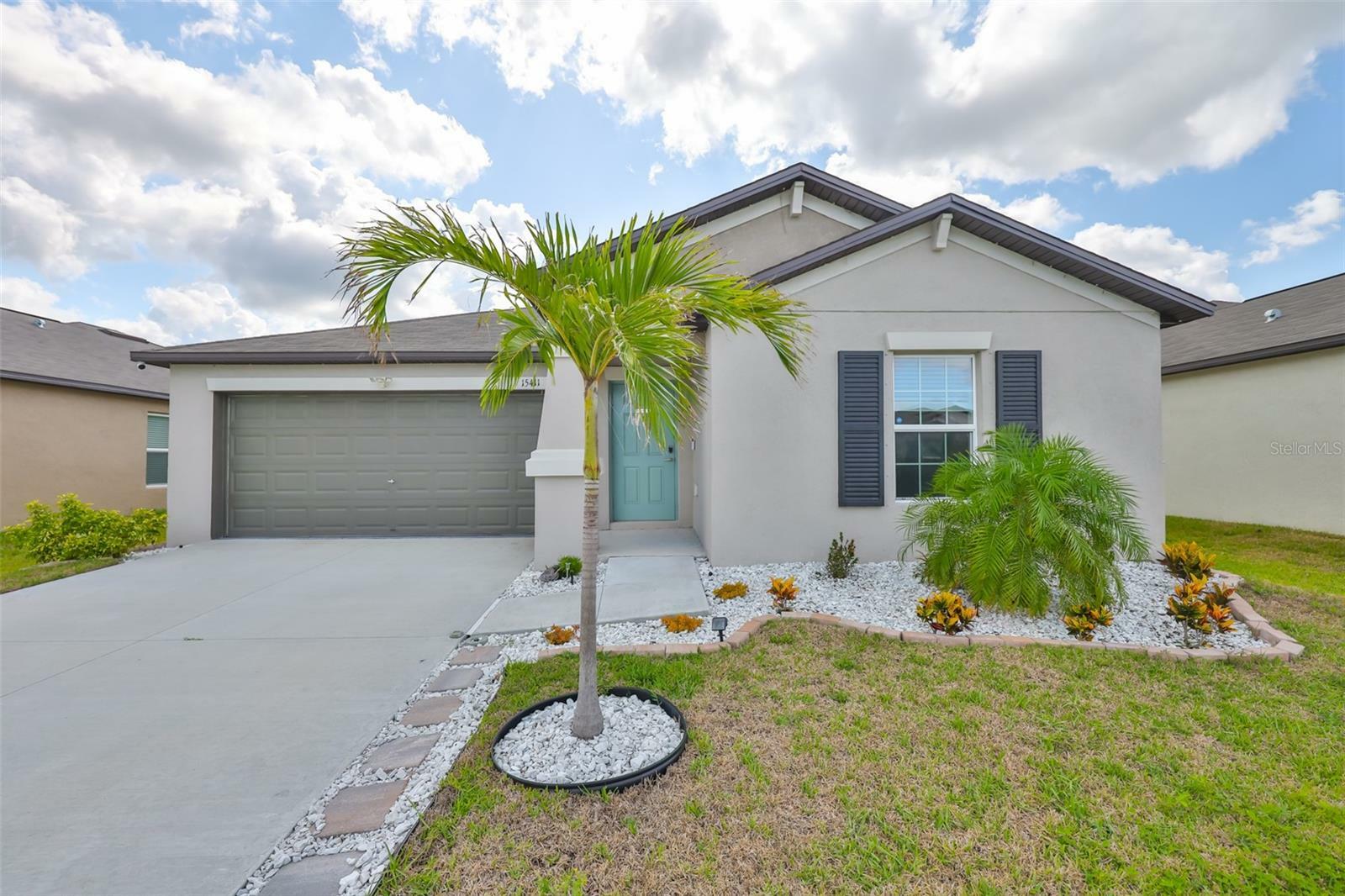 Property Photo: 15411 Miller Creek Drive FL 33573