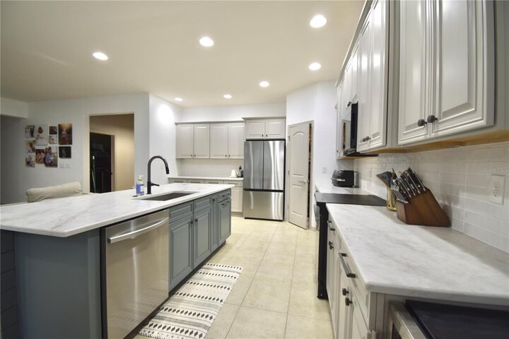 Property Photo:  15706 Starling Water Drive  FL 33547 