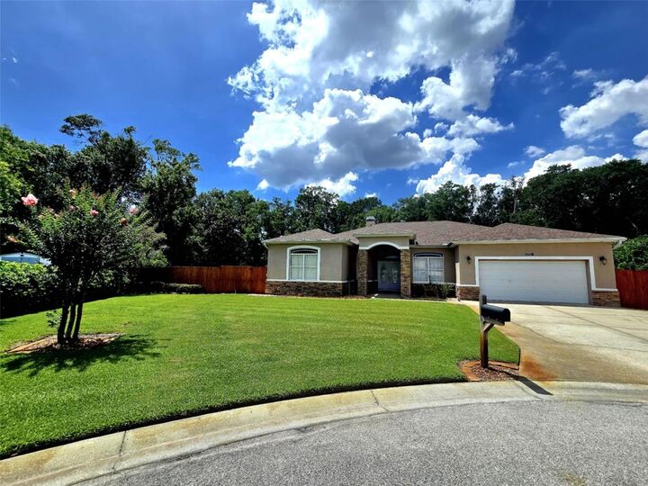 Property Photo: 10305 Worthy Lamb Way FL 34654