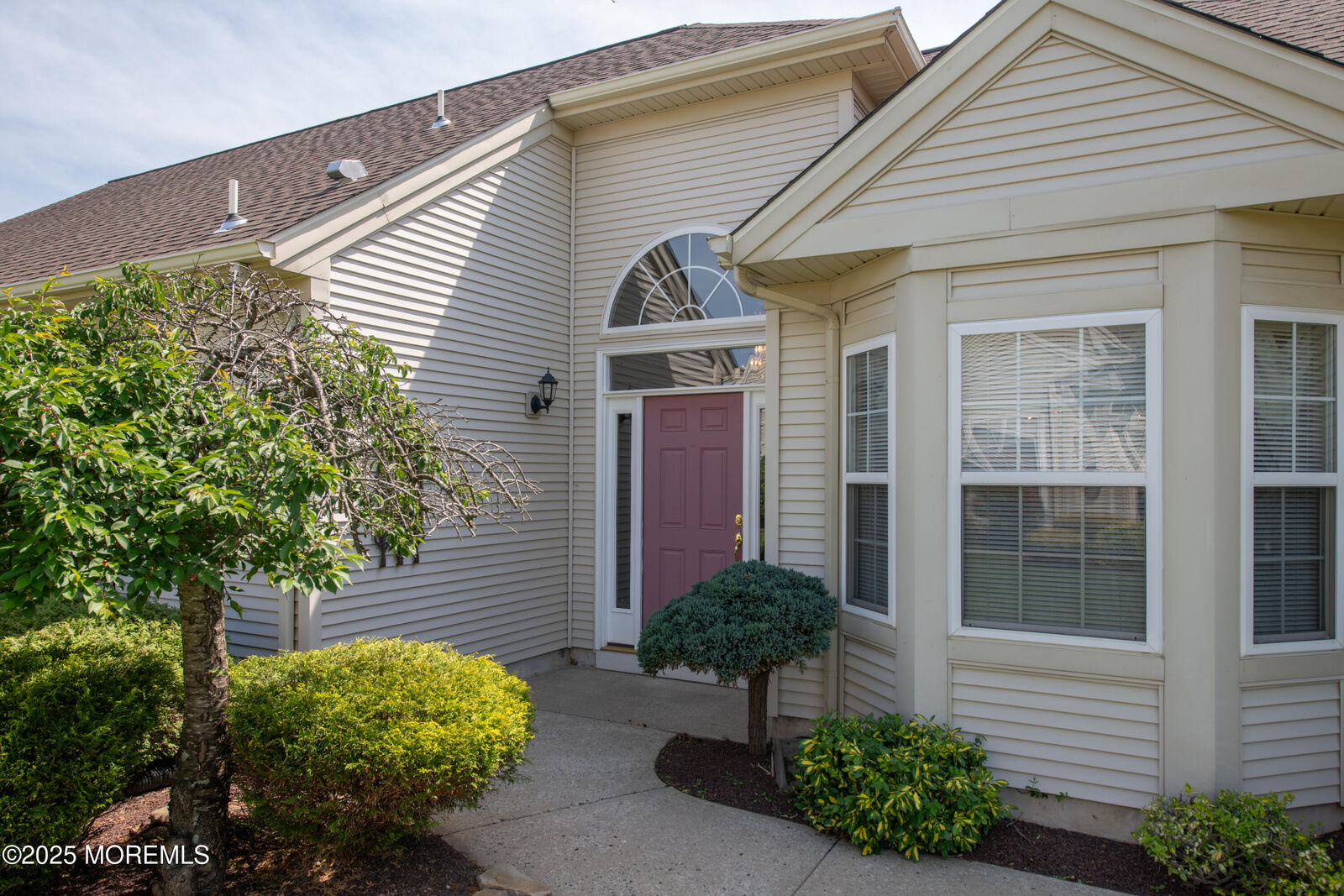 Property Photo:  27 Arcadia Drive  NJ 08759 