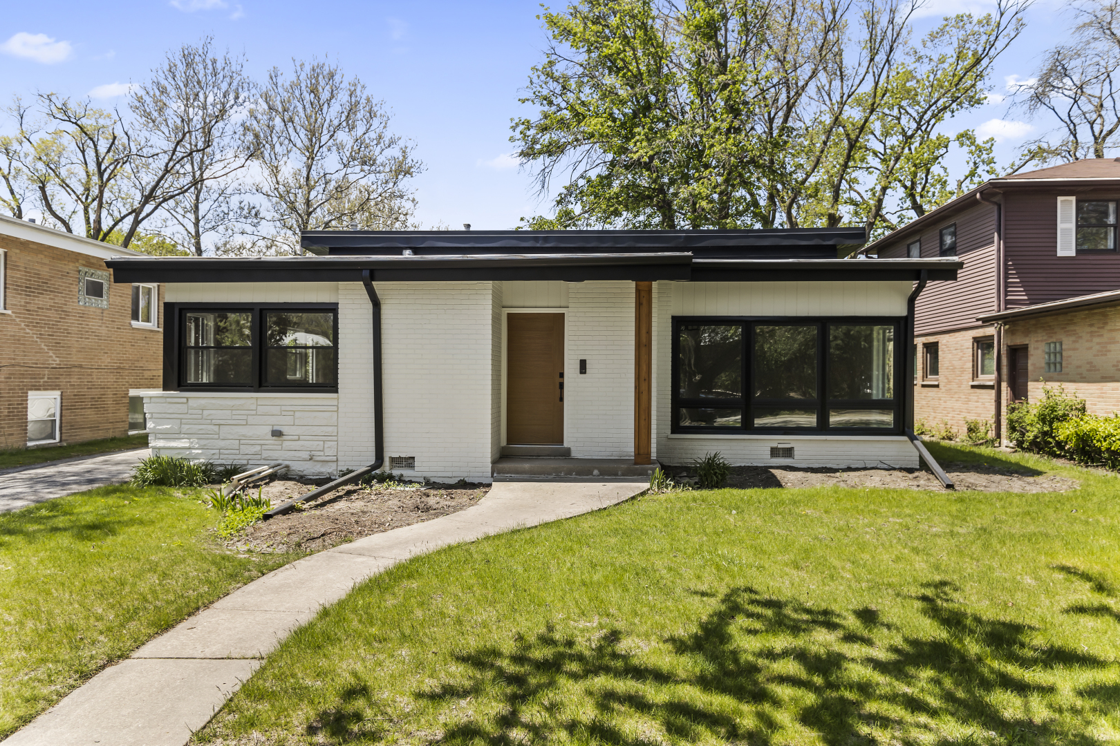 Property Photo: 319 Kilpatrick Avenue IL 60091