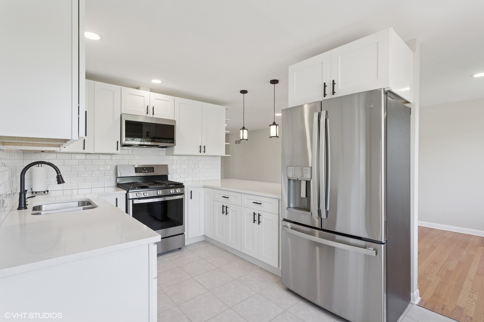Property Photo:  6502 Palma Lane  IL 60053 
