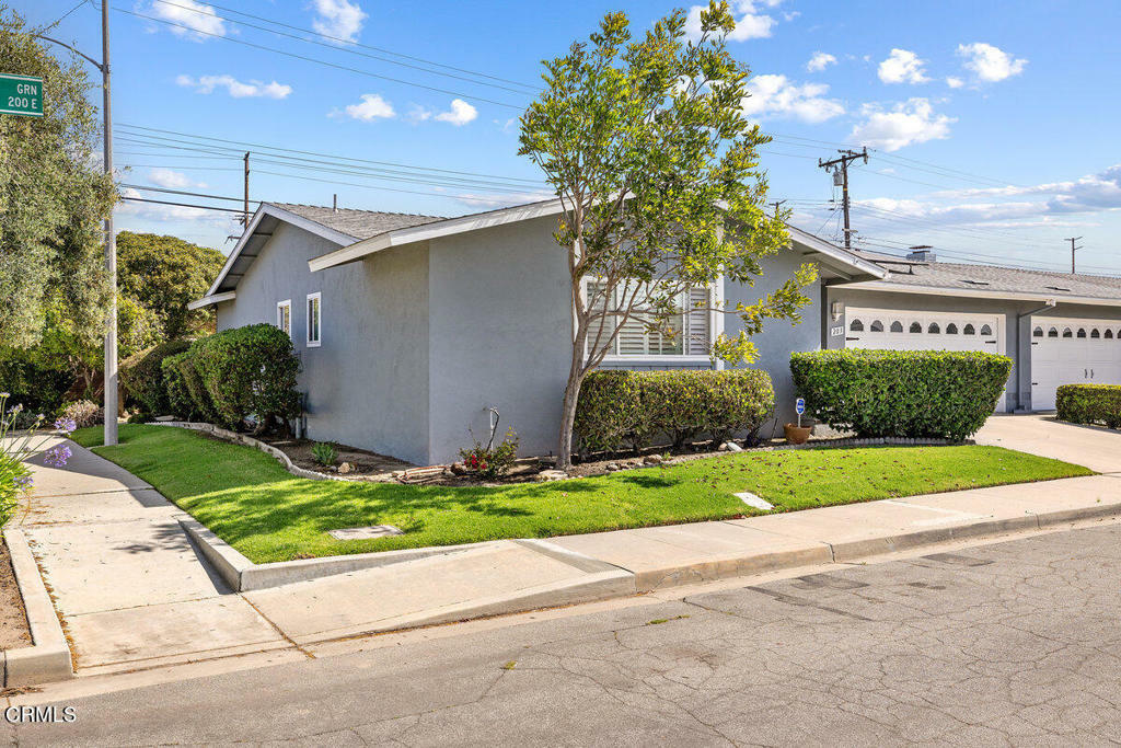 Property Photo:  203 E Garden Green  CA 93041 