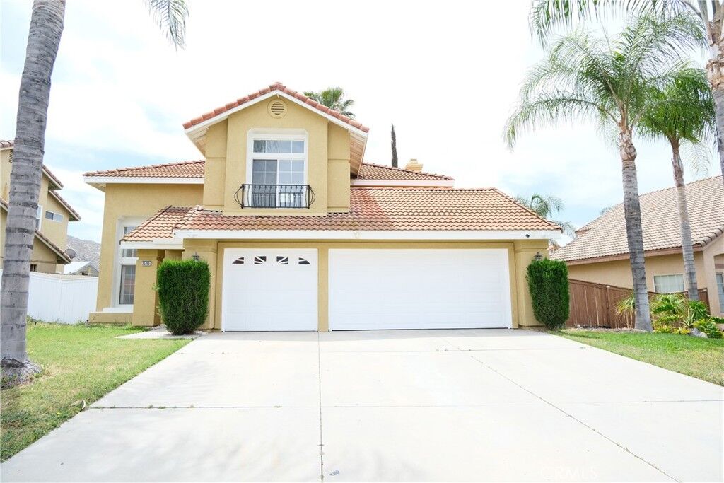 Property Photo:  25795 Via Hamaca Avenue  CA 92551 