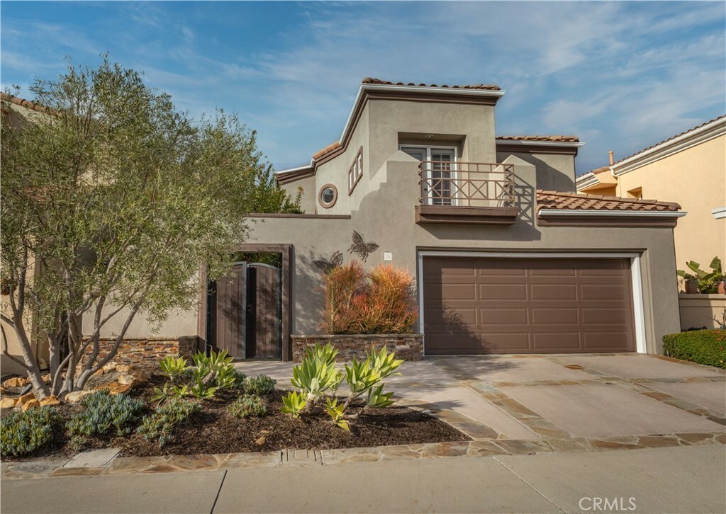 Property Photo:  15 Cantora  CA 92610 
