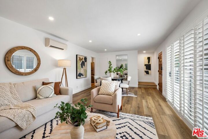 Property Photo:  1457 Stanford Street 1  CA 90404 