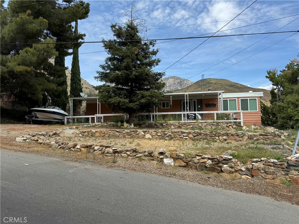 Property Photo:  200 Tillie Creek Road  CA 93285 