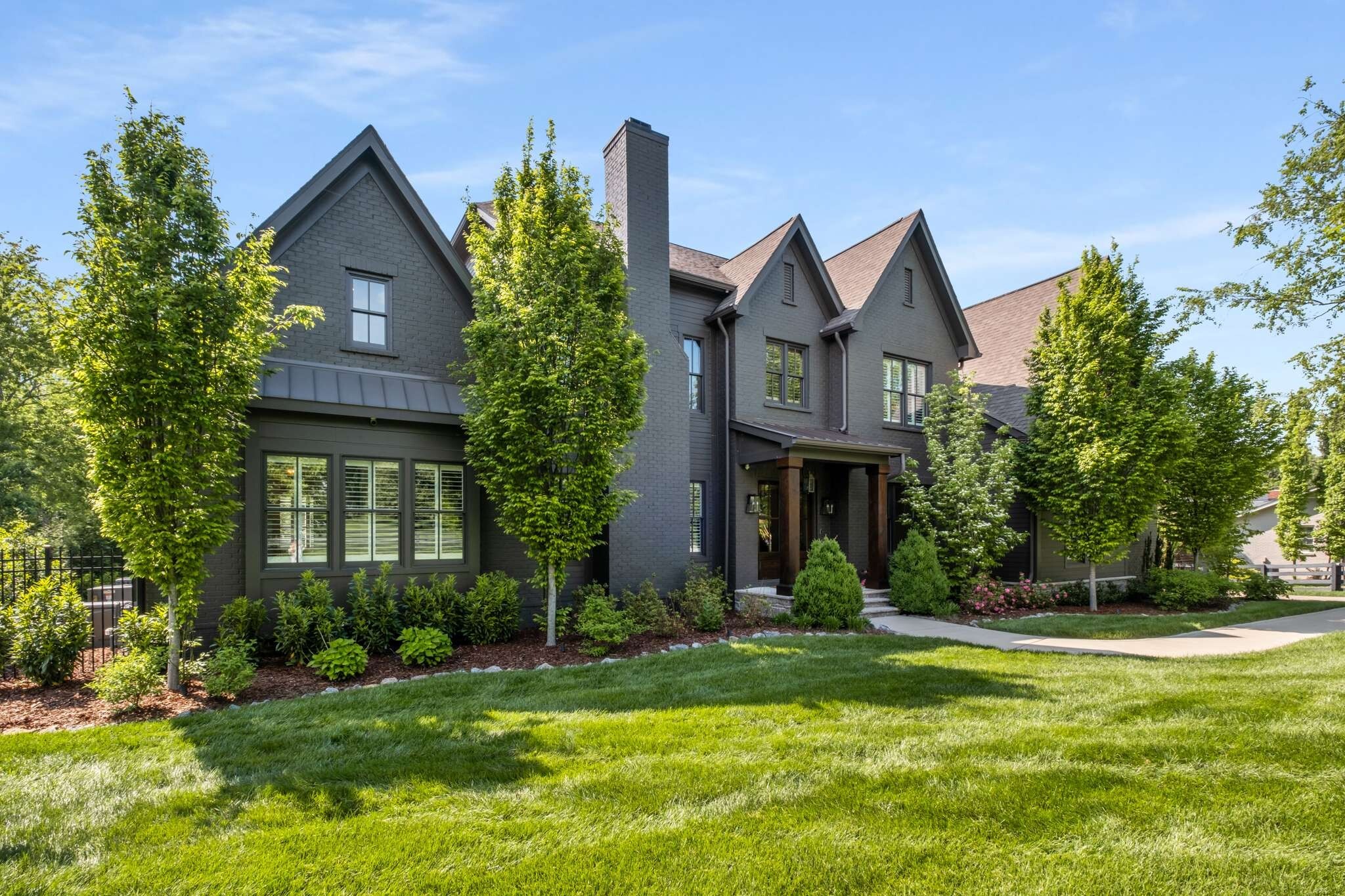 Property Photo: 4613 Chalmers Dr TN 37215