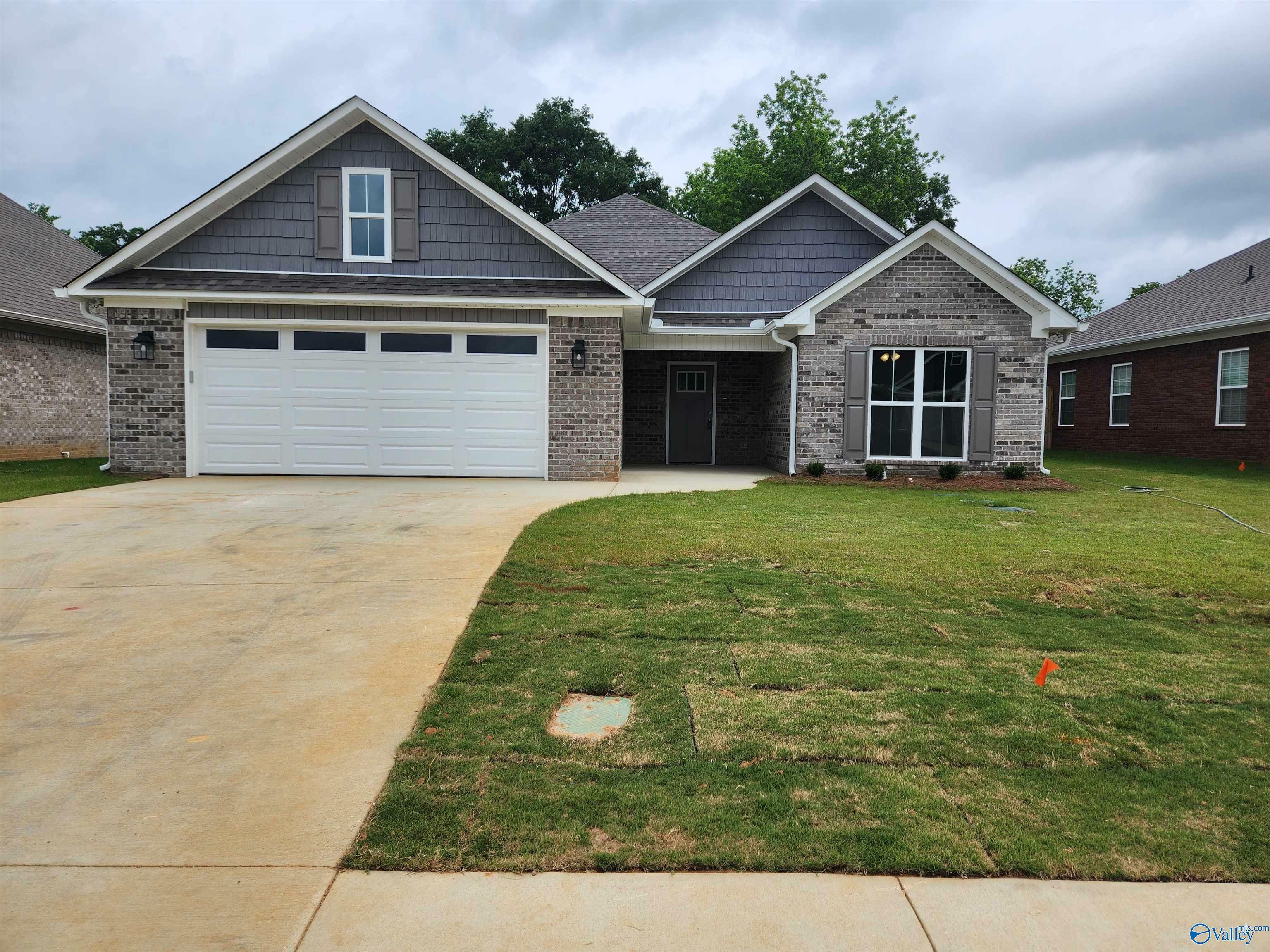 124 Glen Oaks Circle  Glencoe AL 35905 photo