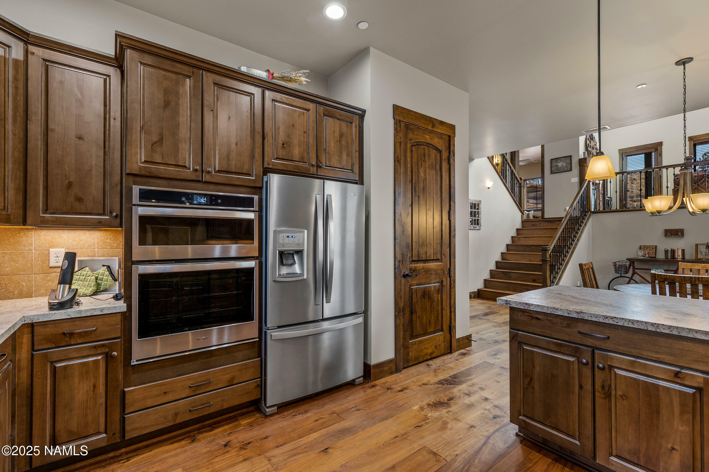 Property Photo: 4445 W Arabian Trail AZ 86005