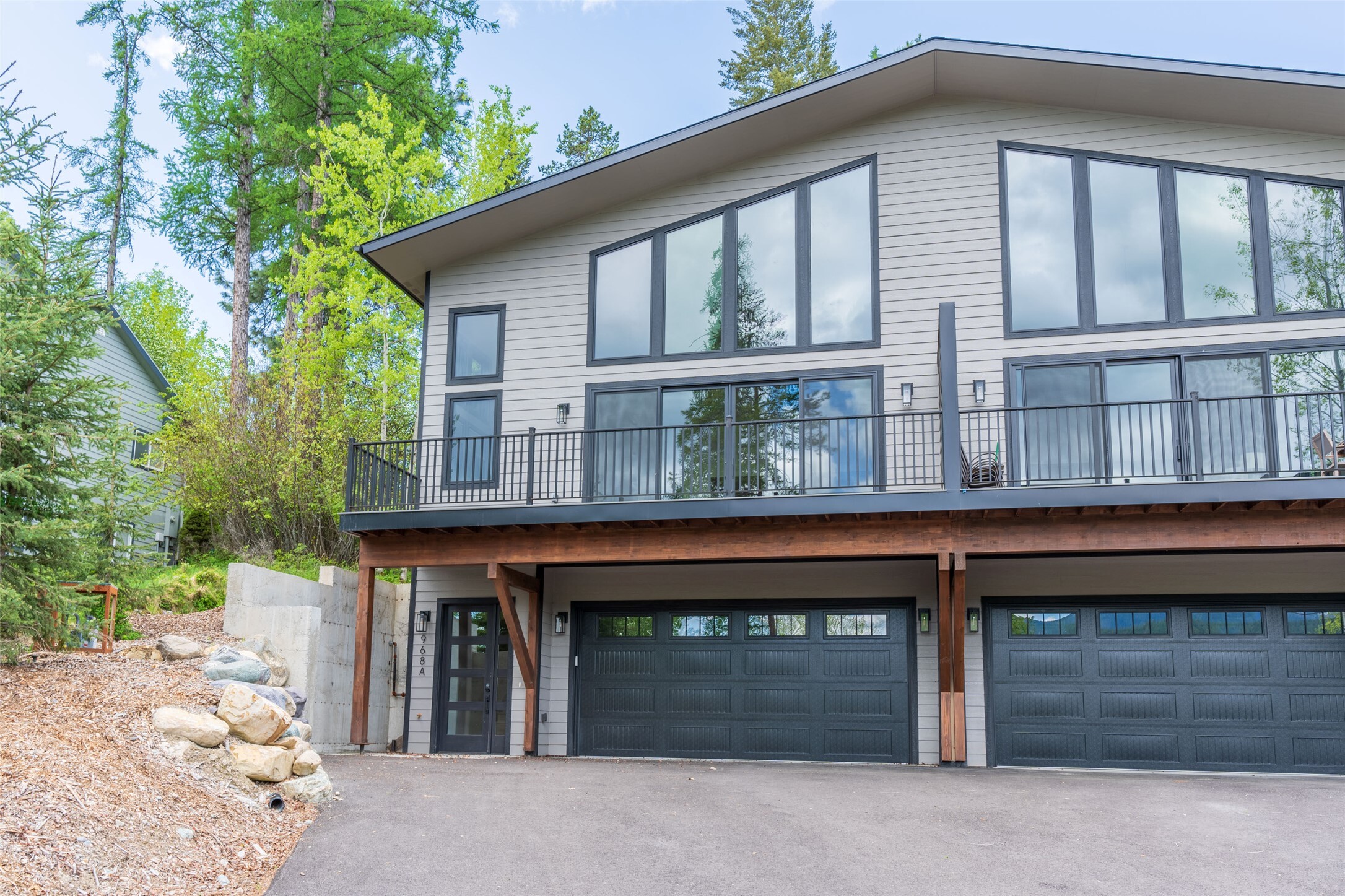 Property Photo: 968 Colorado Avenue A MT 59937