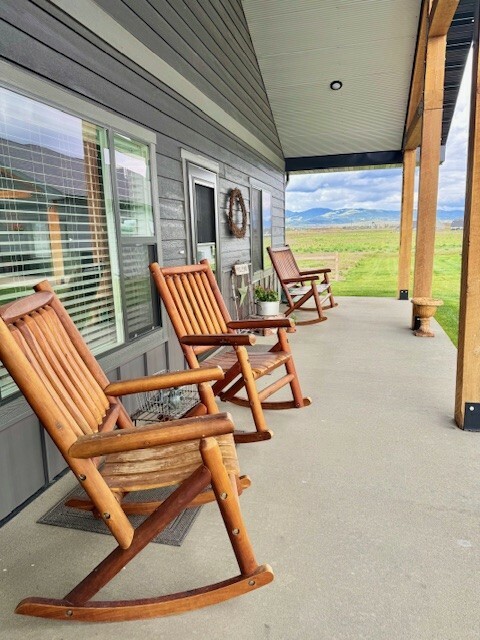 Property Photo: 3975 Jaycee Court B MT 59635