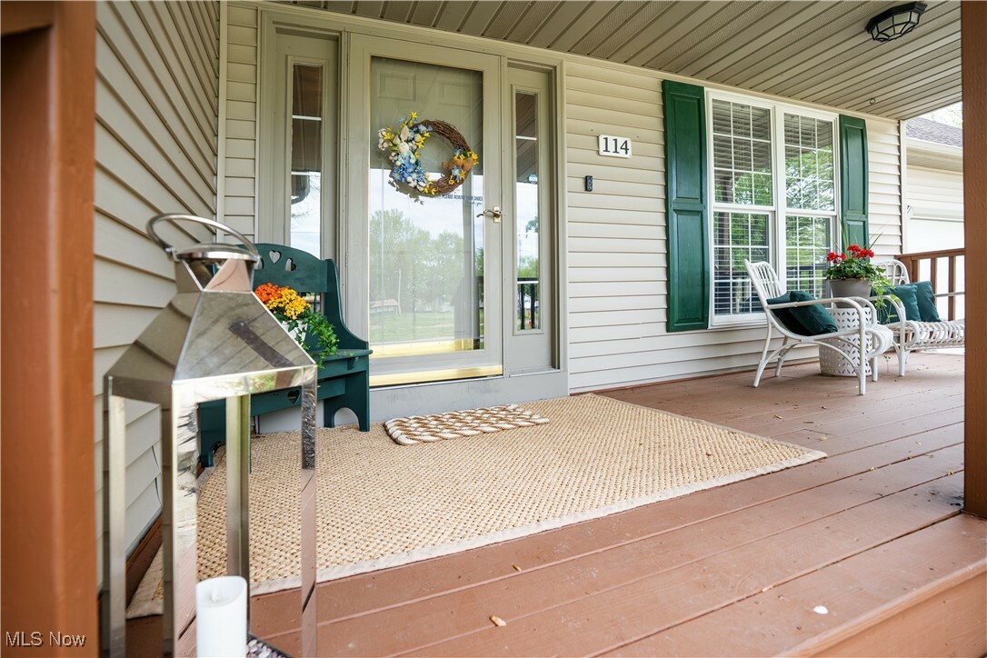 Property Photo: 114 W Cherokee Trail OH 44870