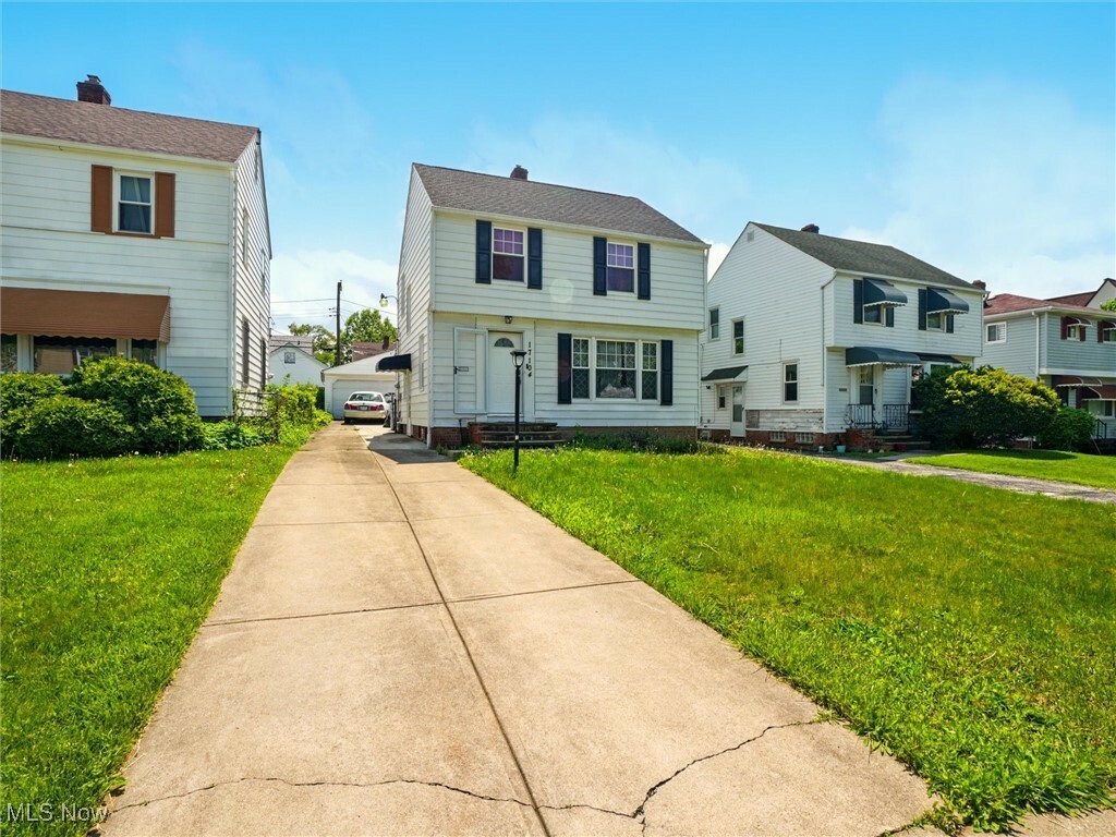Property Photo: 17104 Biltmore Avenue OH 44128