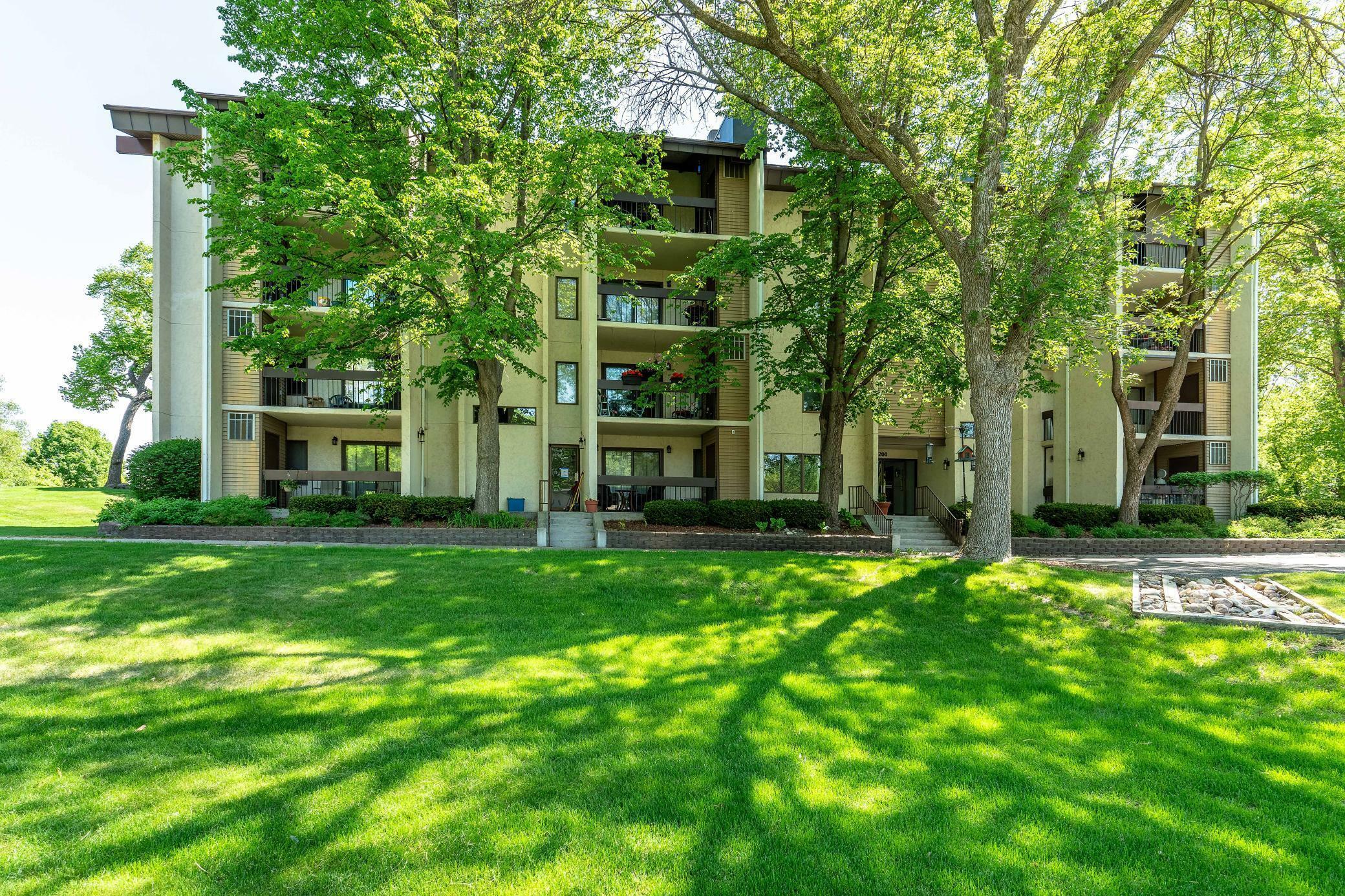 Property Photo: 200 Willow Court 4C MN 56537