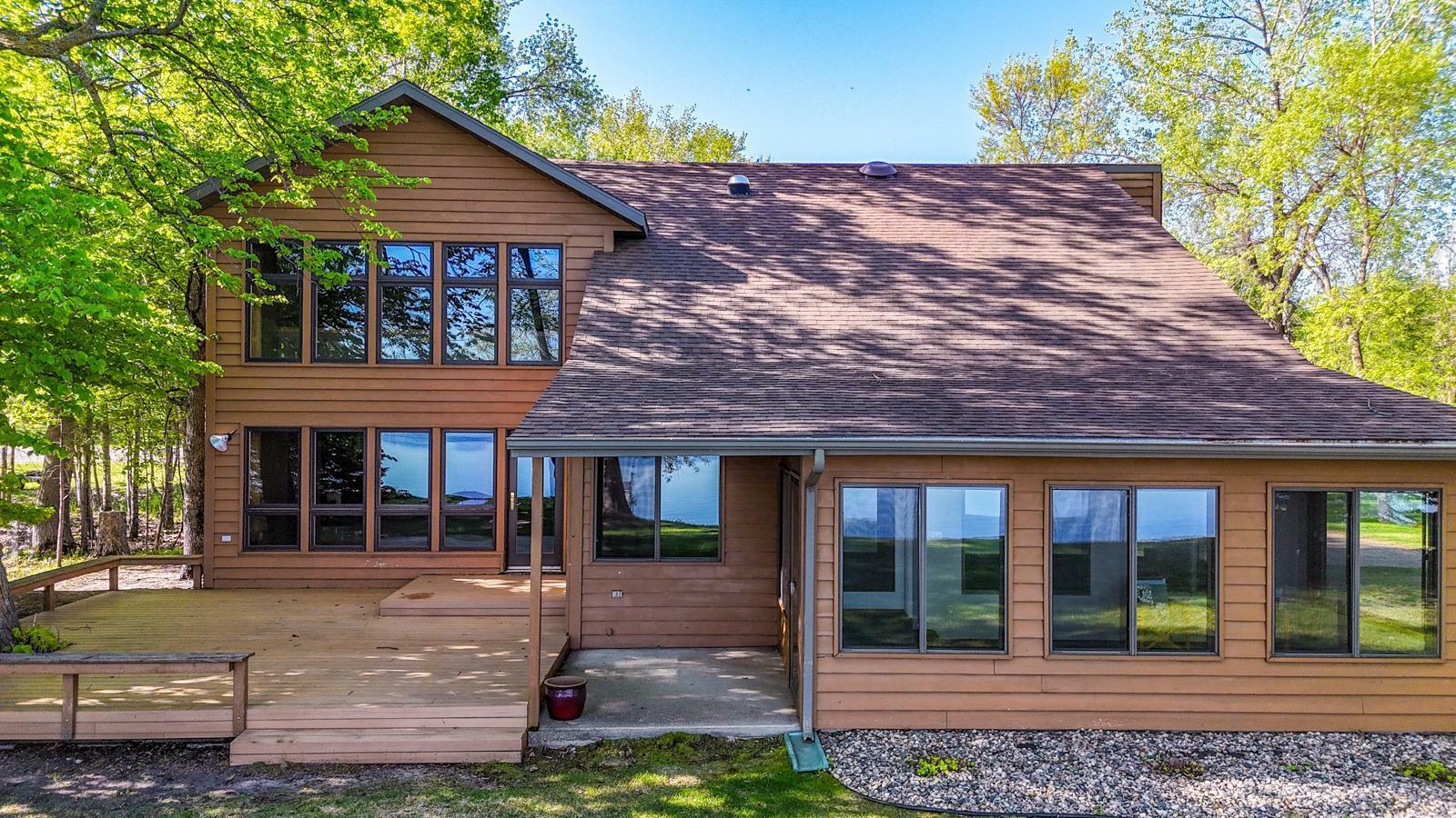 Property Photo: 570 Shorewood Drive MN 56501