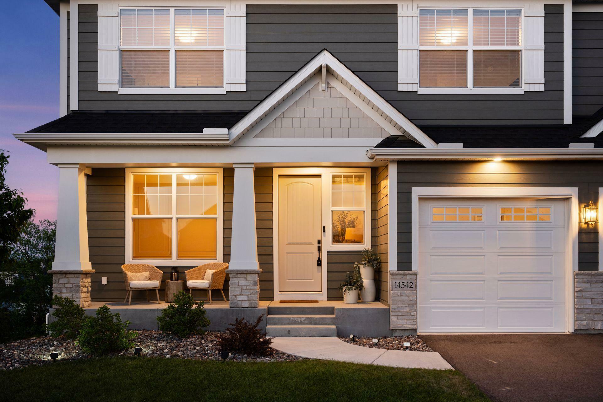 Property Photo: 14542 Kingsview Lane N MN 55327