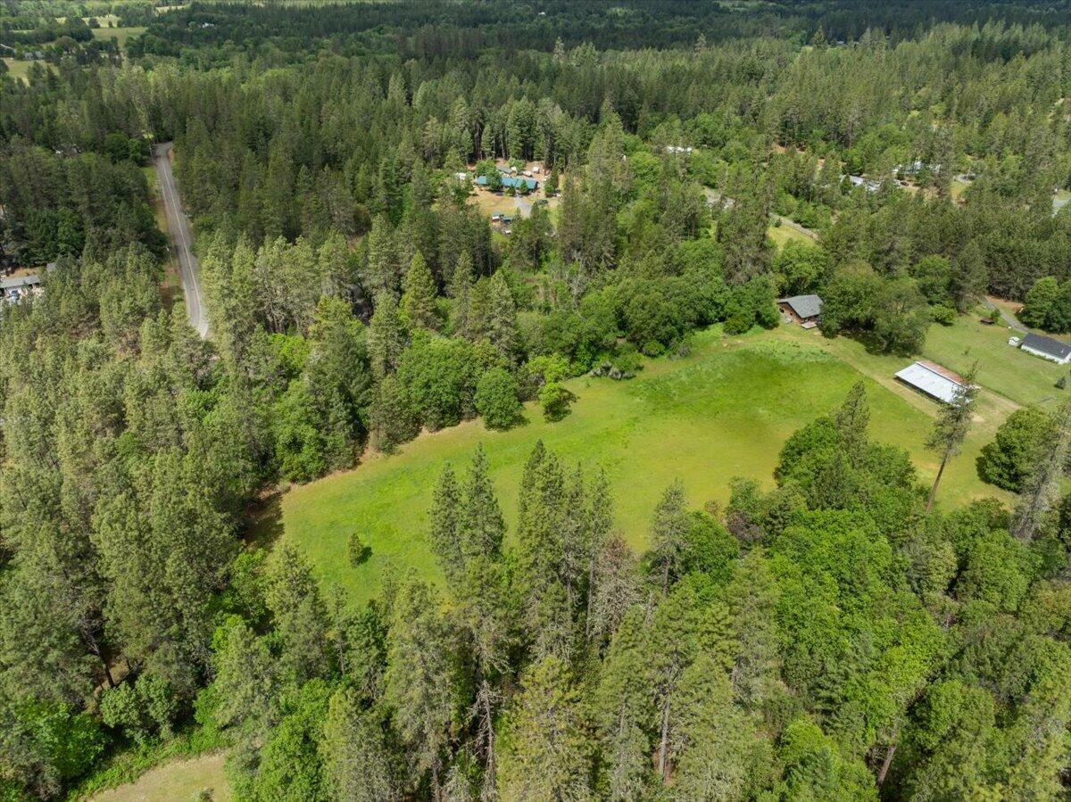 Property Photo: 14800 Hoerster Lane OR 97537