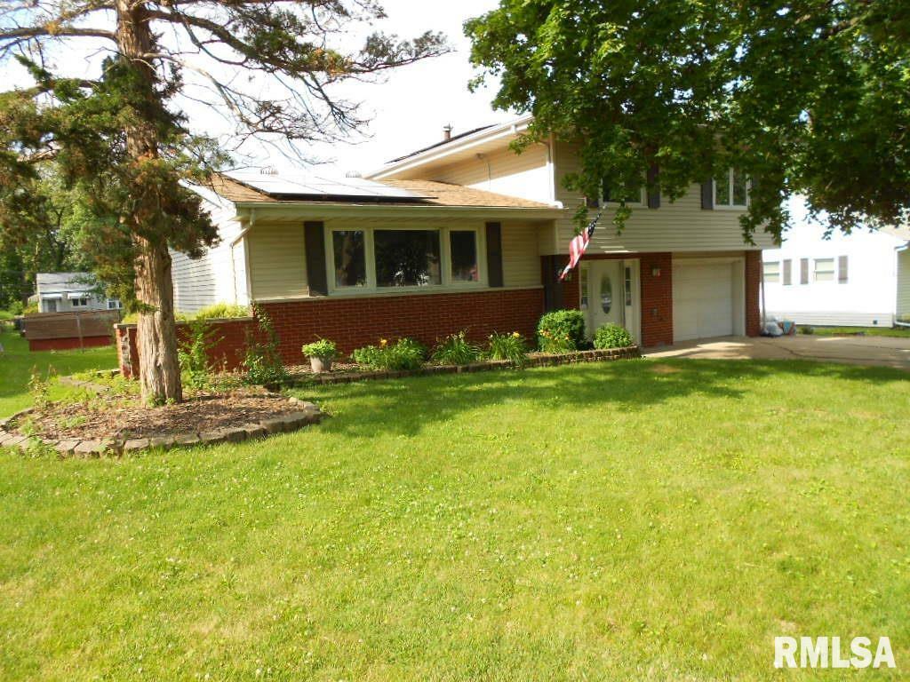 Property Photo: 11 Rutledge Avenue IL 61607-2654