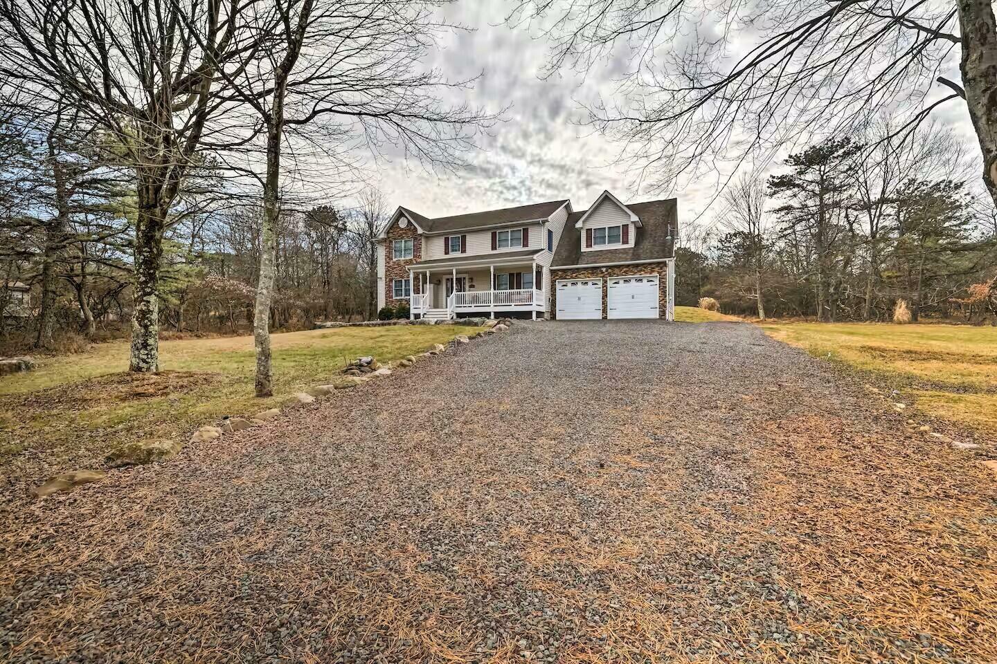 Property Photo: 156 Wylie Circle PA 18210