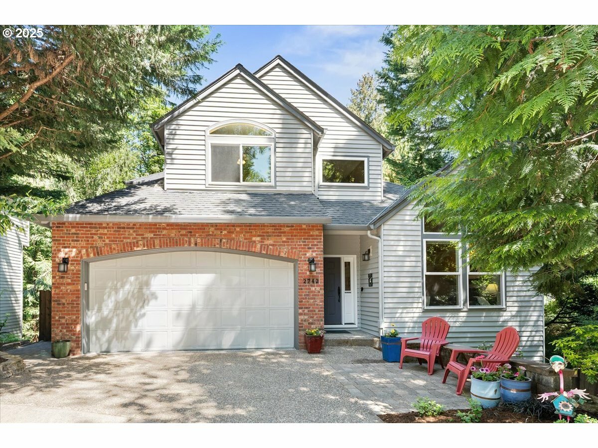 Property Photo: 2742 SW Leah Ct OR 97219