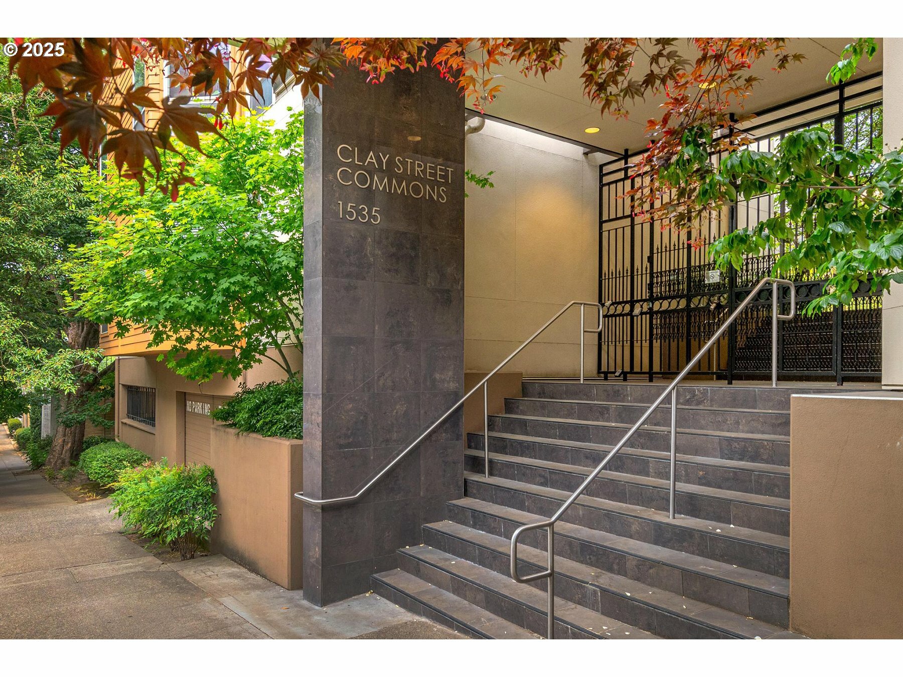 1535 SW Clay St 238  Portland OR 97201 photo