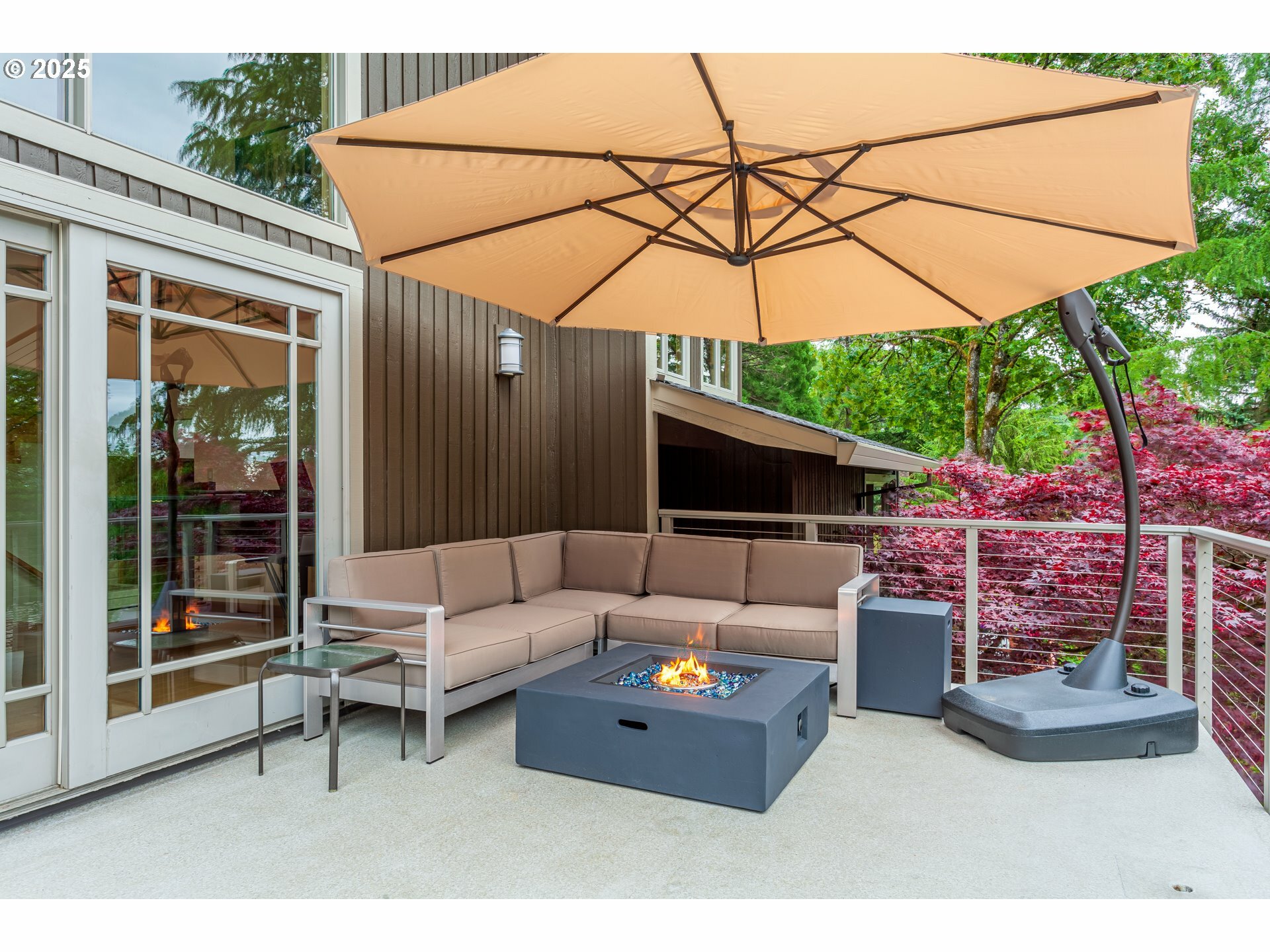 Property Photo: 11 Da Vinci St OR 97035