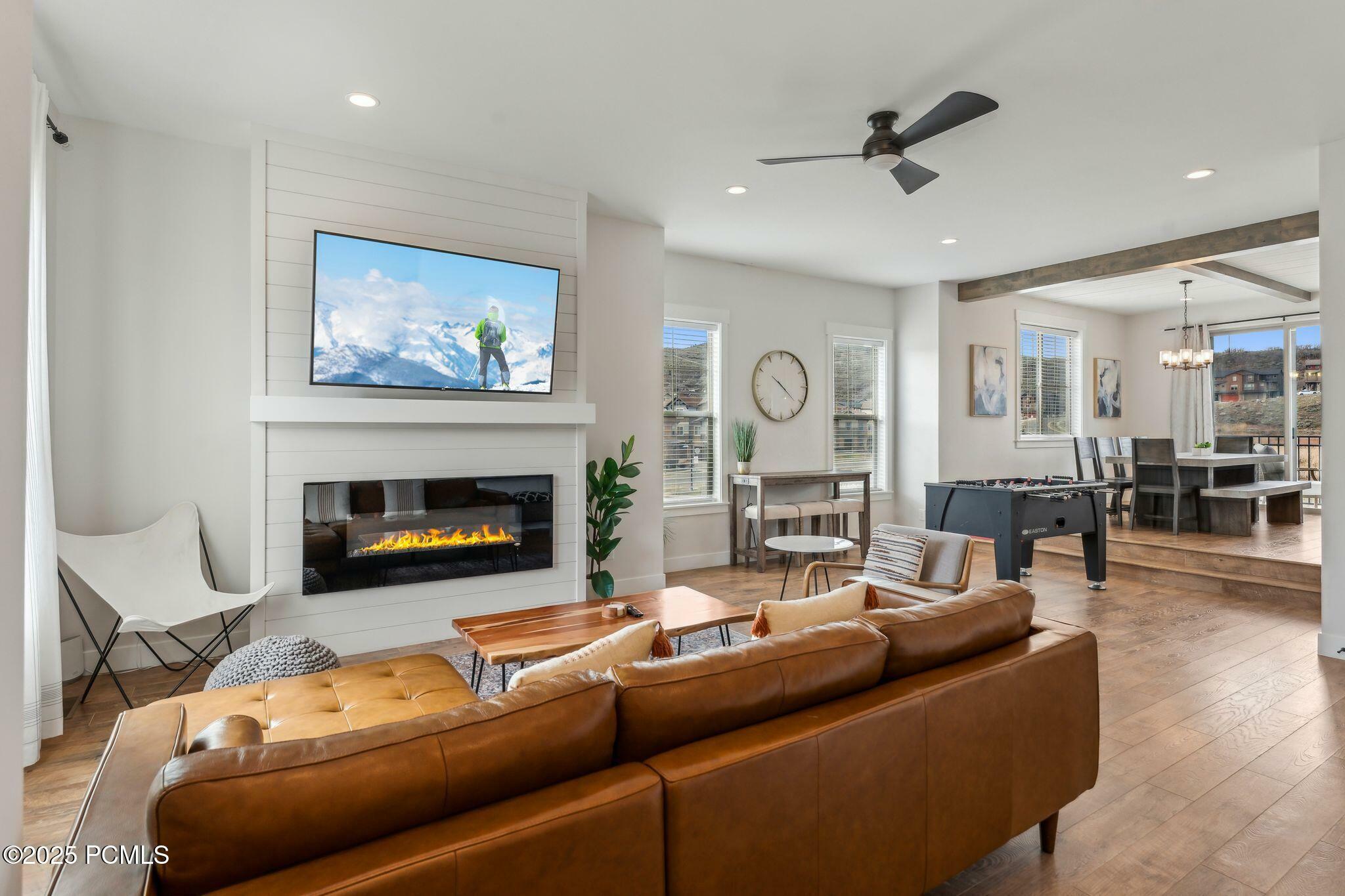 Property Photo: 1021 W Wasatch Sprimgs Road UT 84036