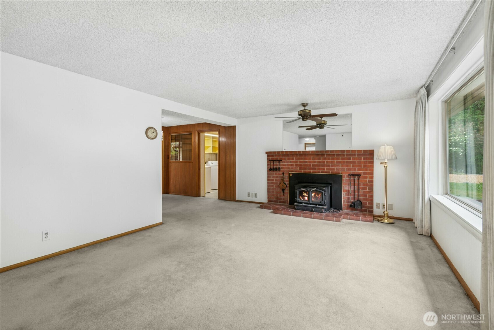 Property Photo: 16512 18th Avenue NE WA 98155