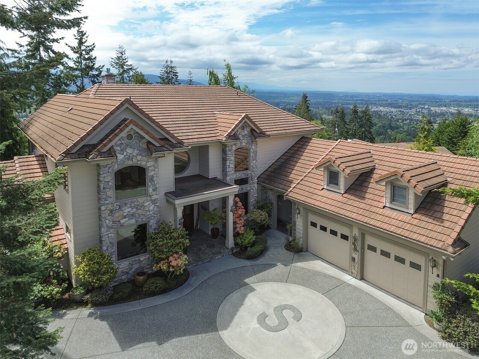 Property Photo: 1402 Doe Run Road WA 98382