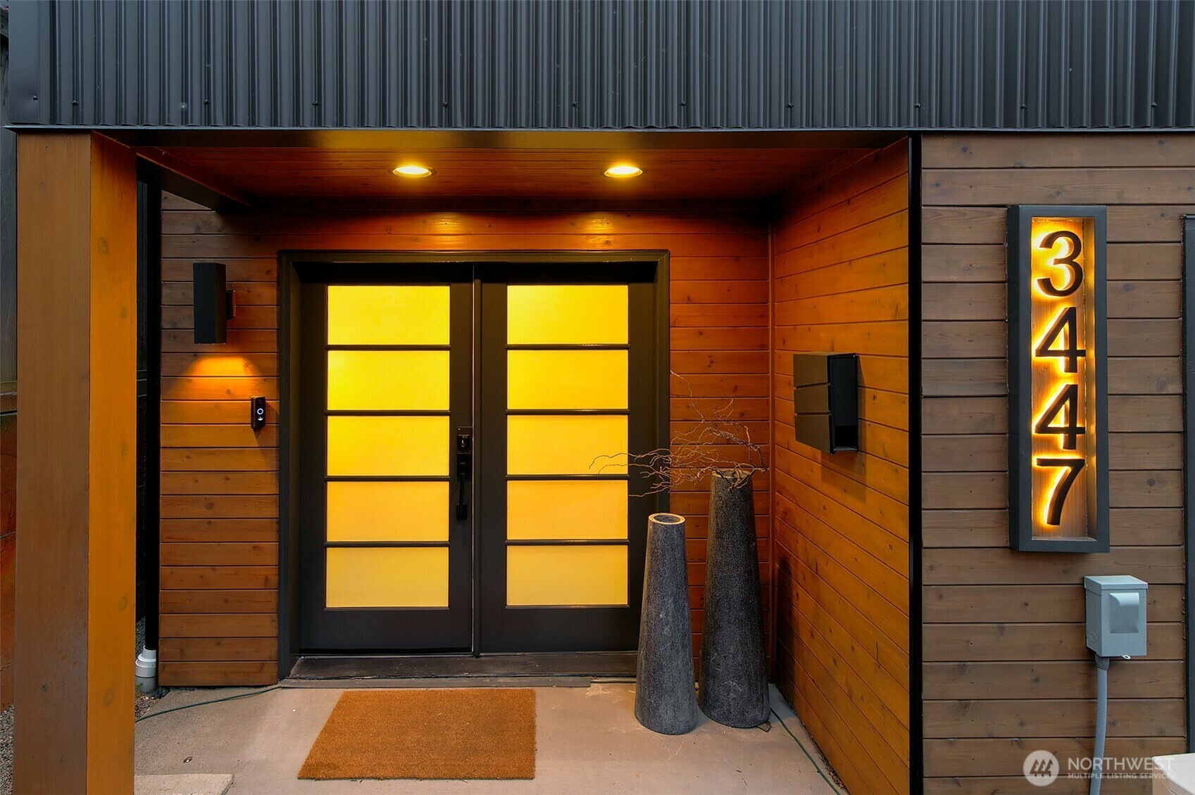 Property Photo: 3447 11th Avenue W WA 98119