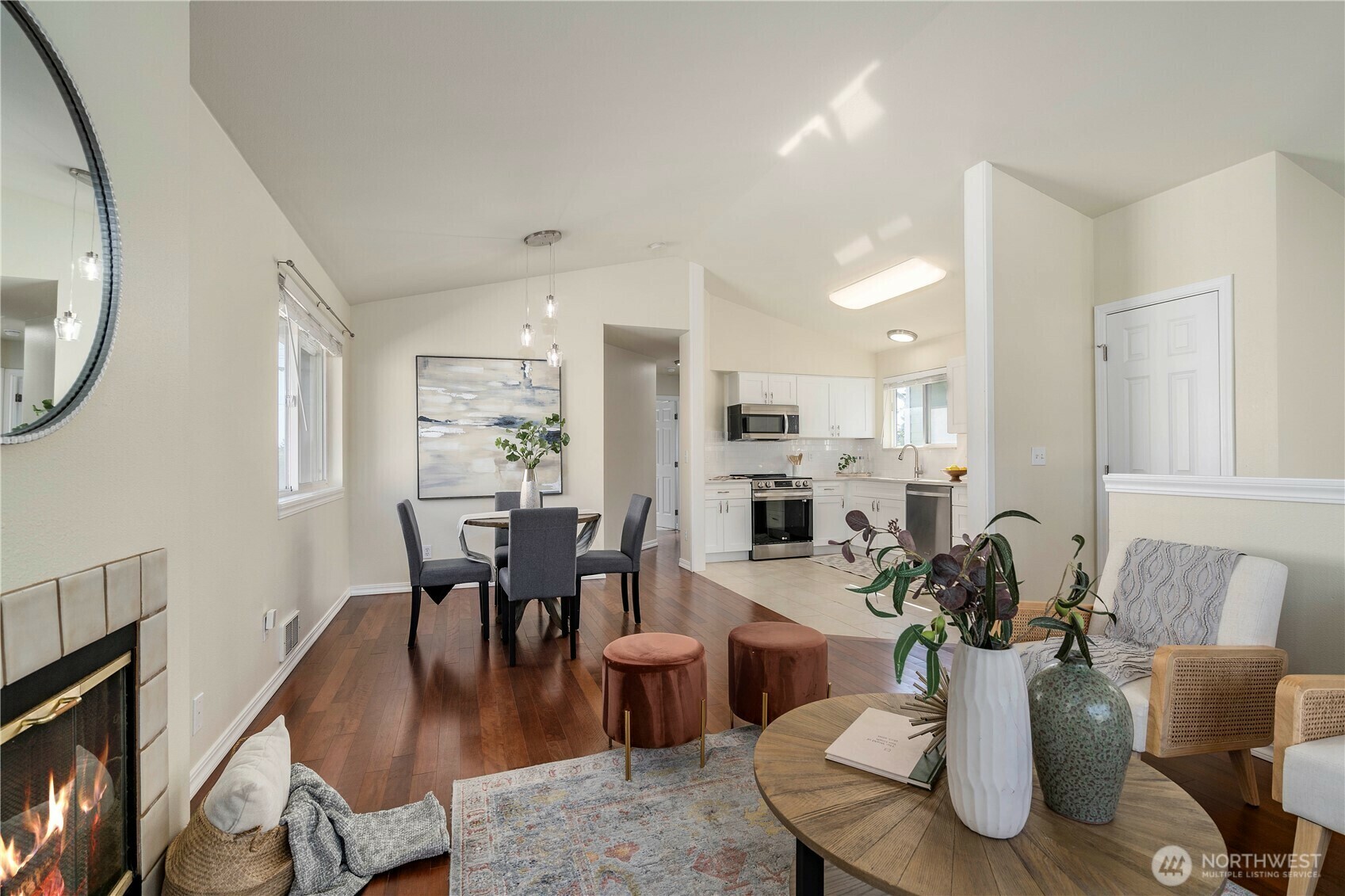 Property Photo: 12408 1st Avenue SW WA 98146