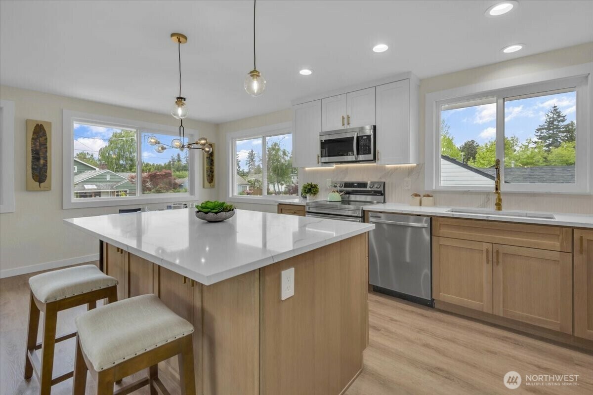 Property Photo: 1246 SW 148th Street WA 98166