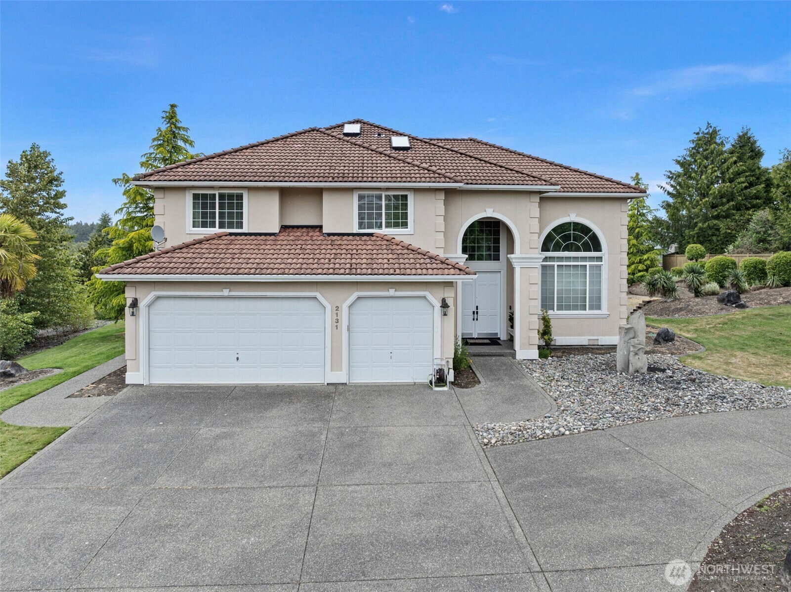 2131  Huntington Loop SE  Olympia WA 98513 photo