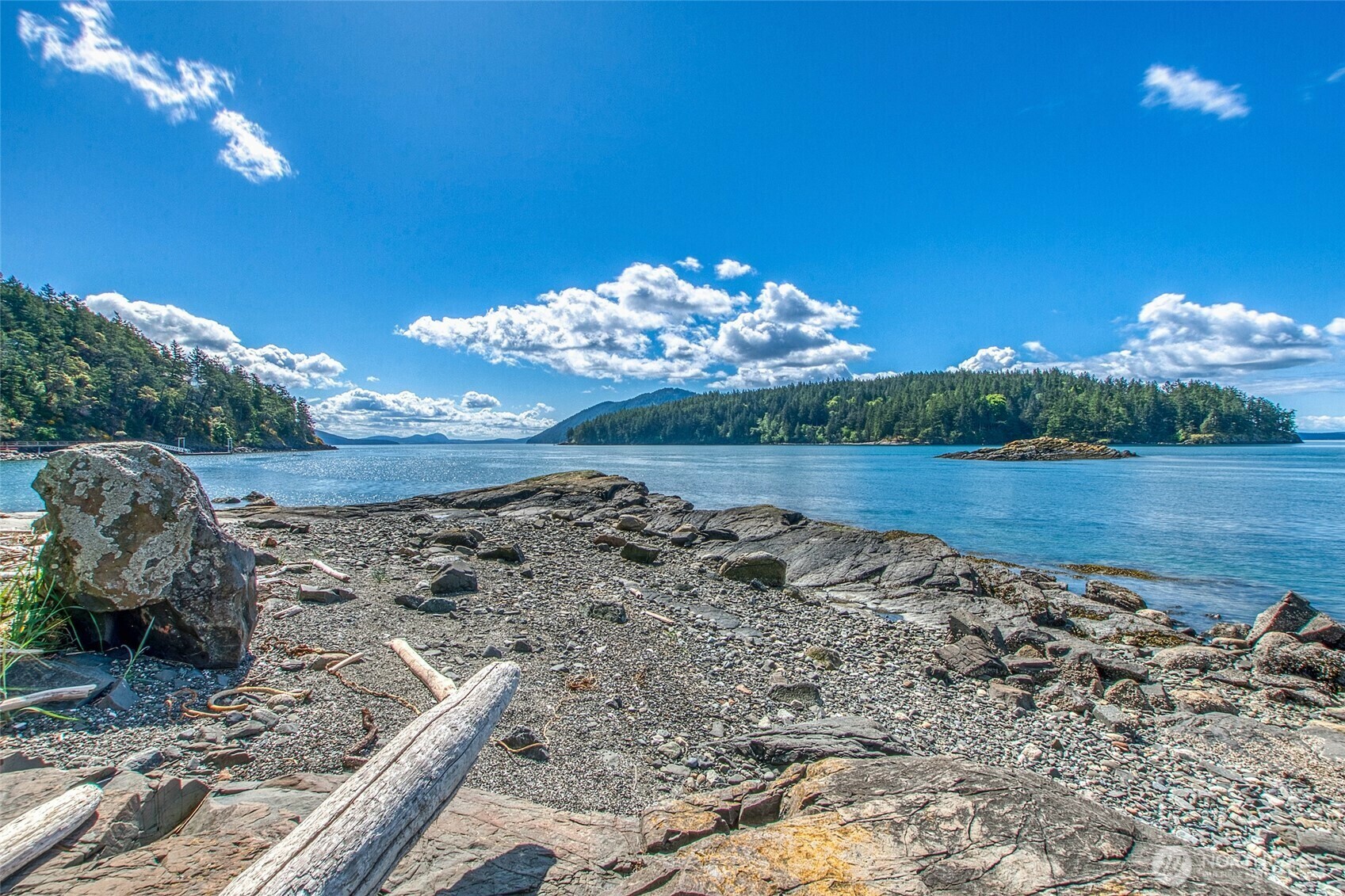 Property Photo: 202 Avilion Place WA 98245