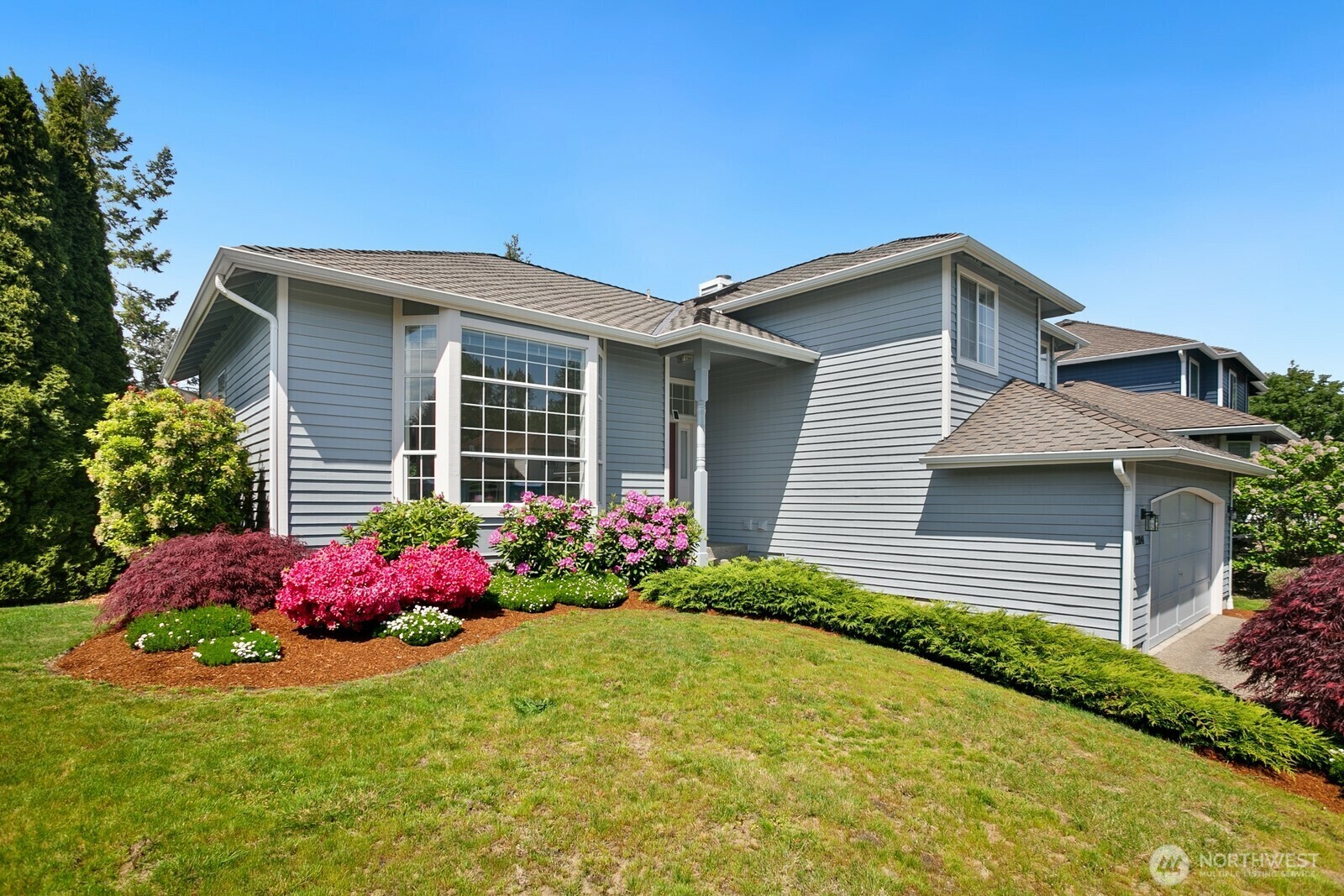 Property Photo: 22041 128th Place SE WA 98031