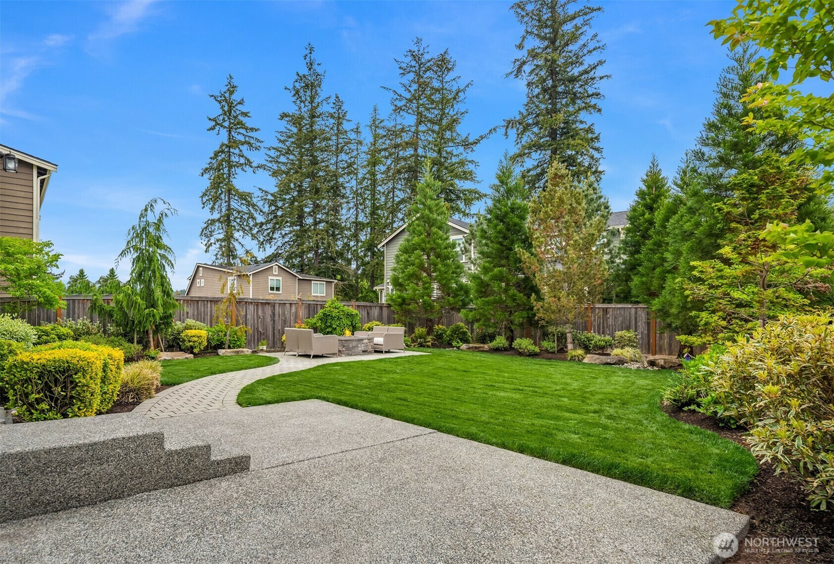 Property Photo: 11862 155th Avenue NE WA 98052