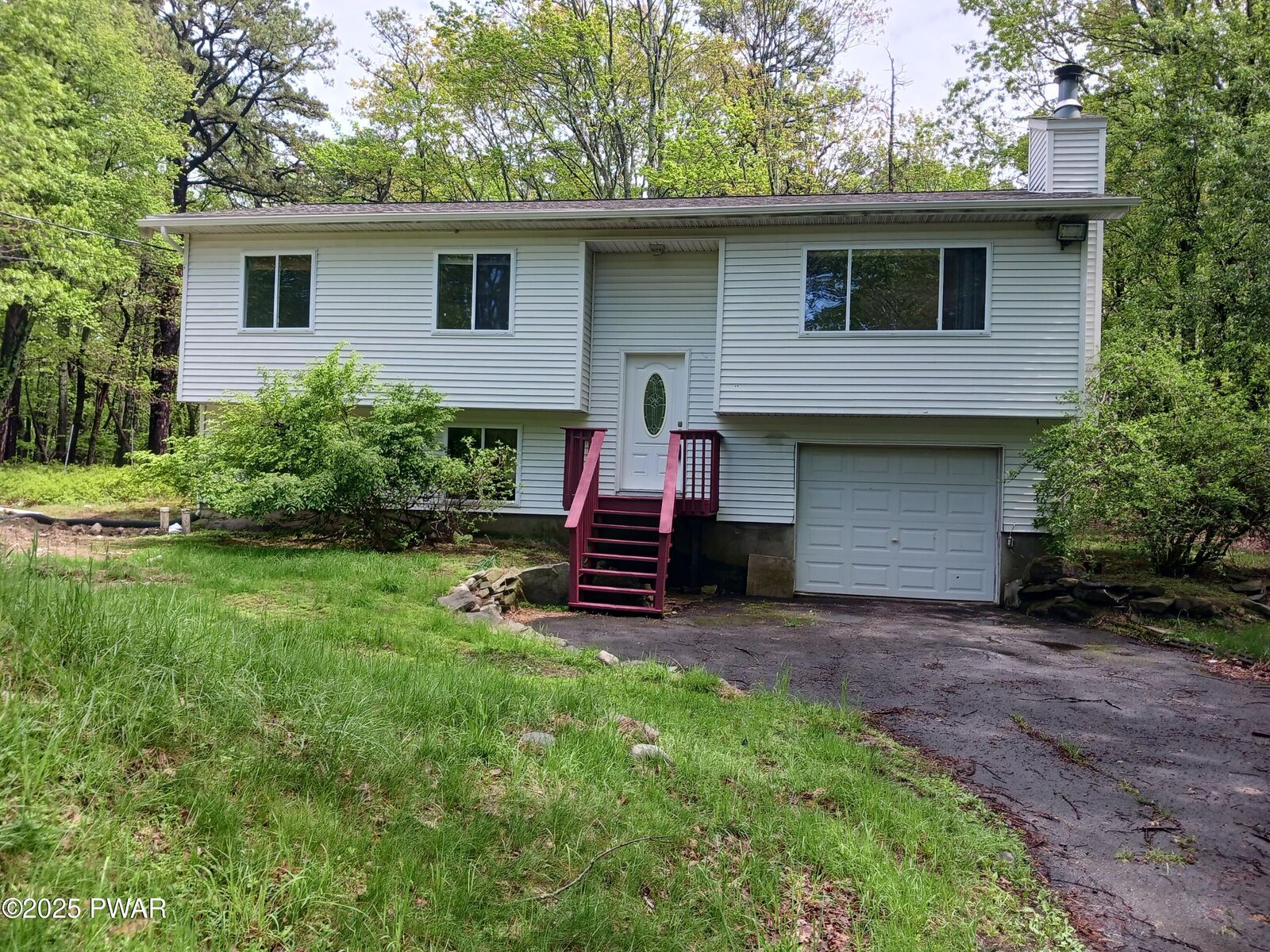 Property Photo:  142 Squirrel Road  PA 18328 