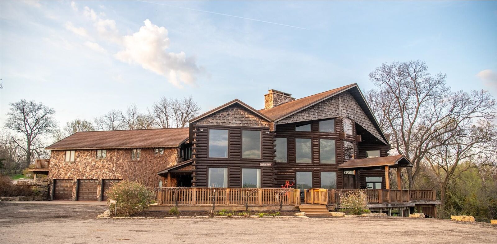 Property Photo:  2003 W Hanover Road  IL 61041 